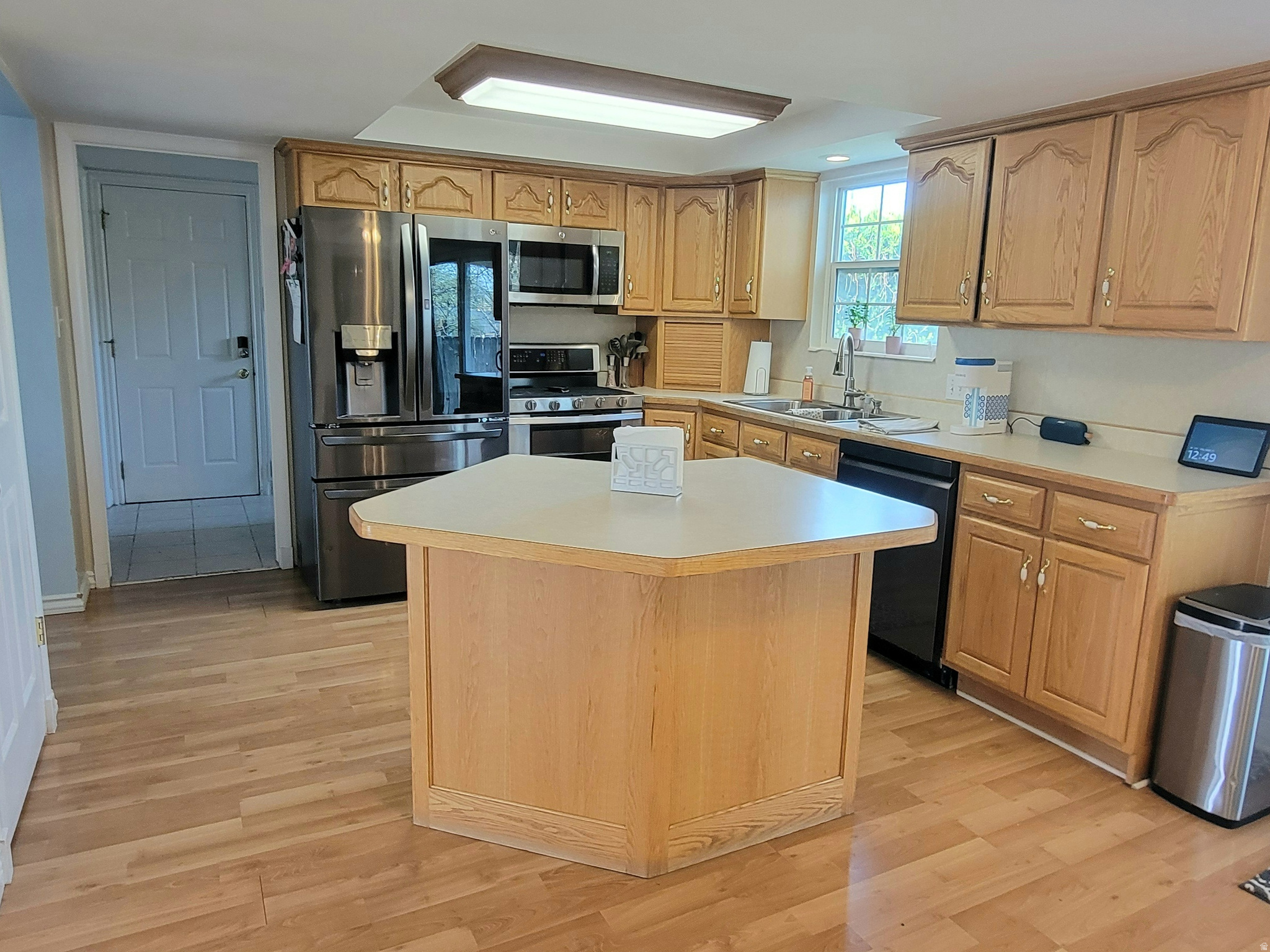 main property photo 8