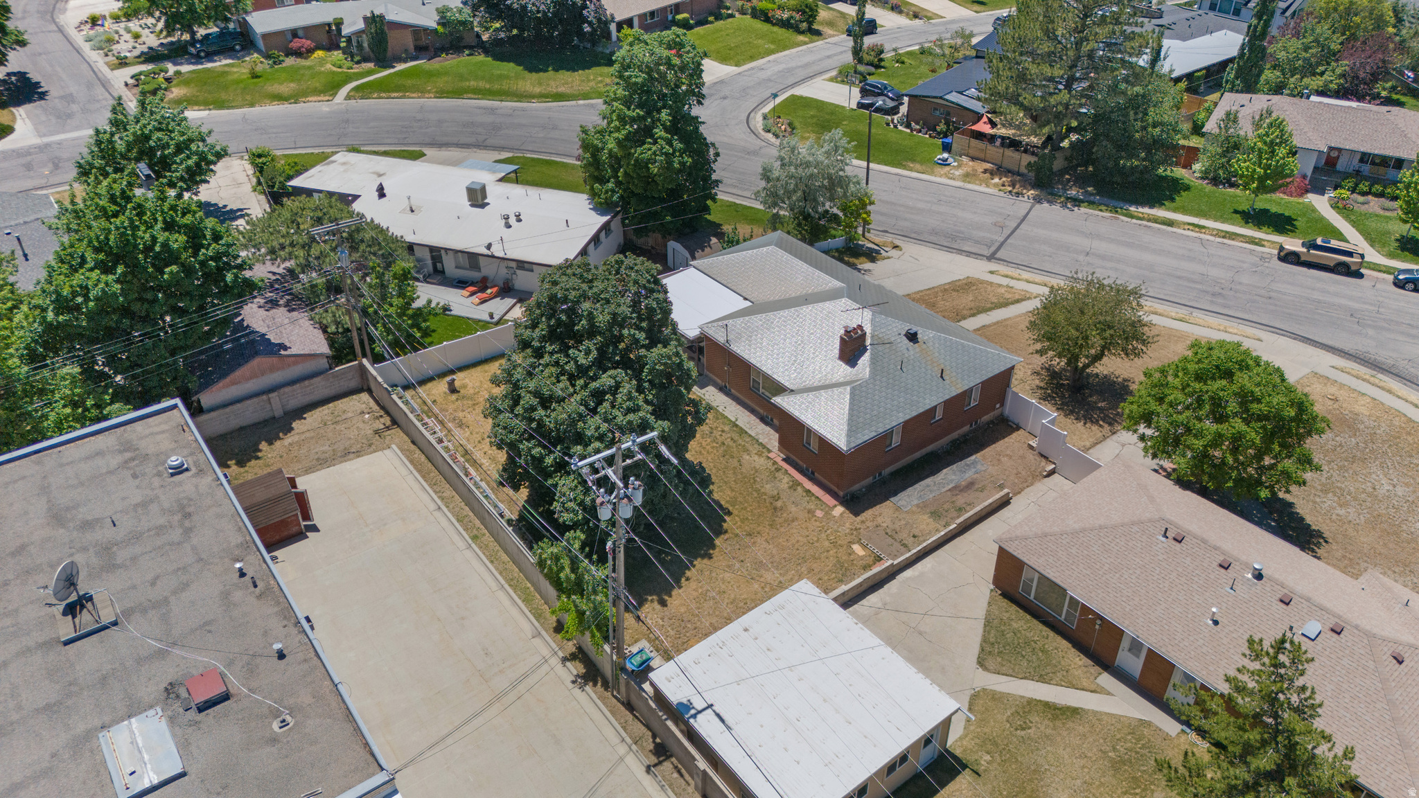 main property photo 19