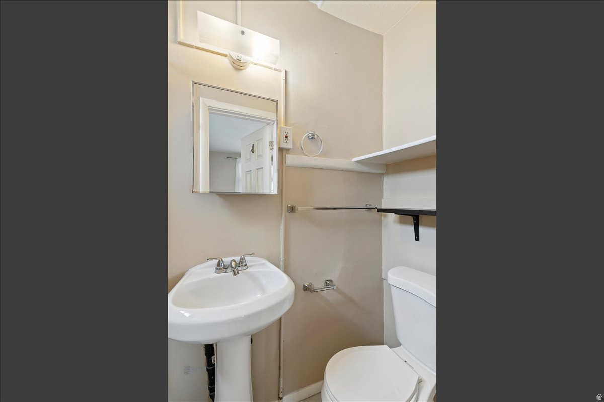 main property photo 11