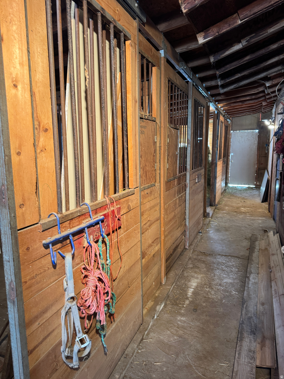 main property photo 40