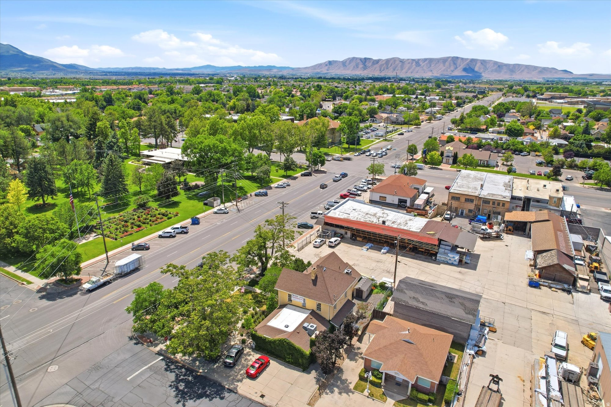main property photo 41