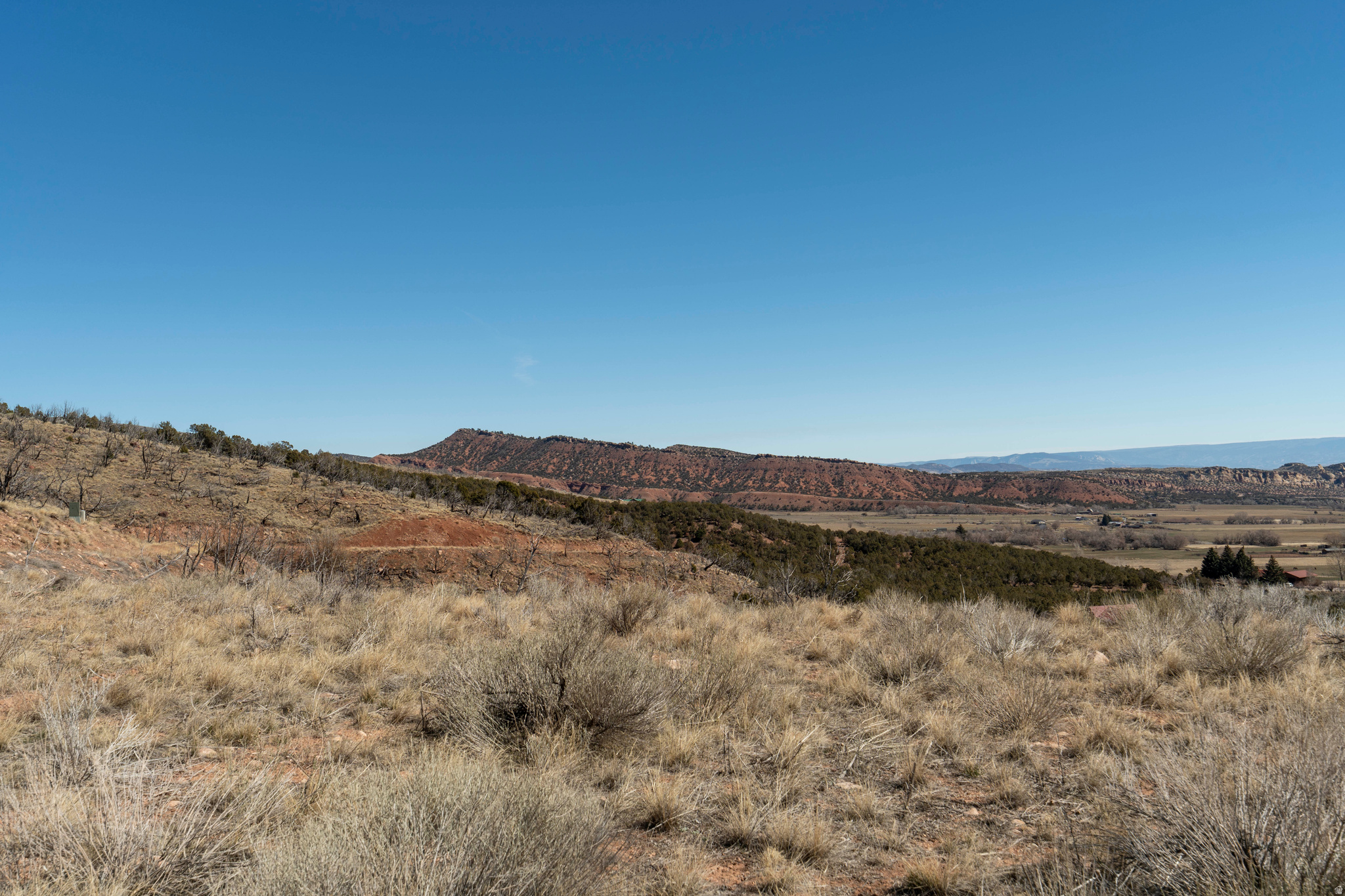main property photo 16