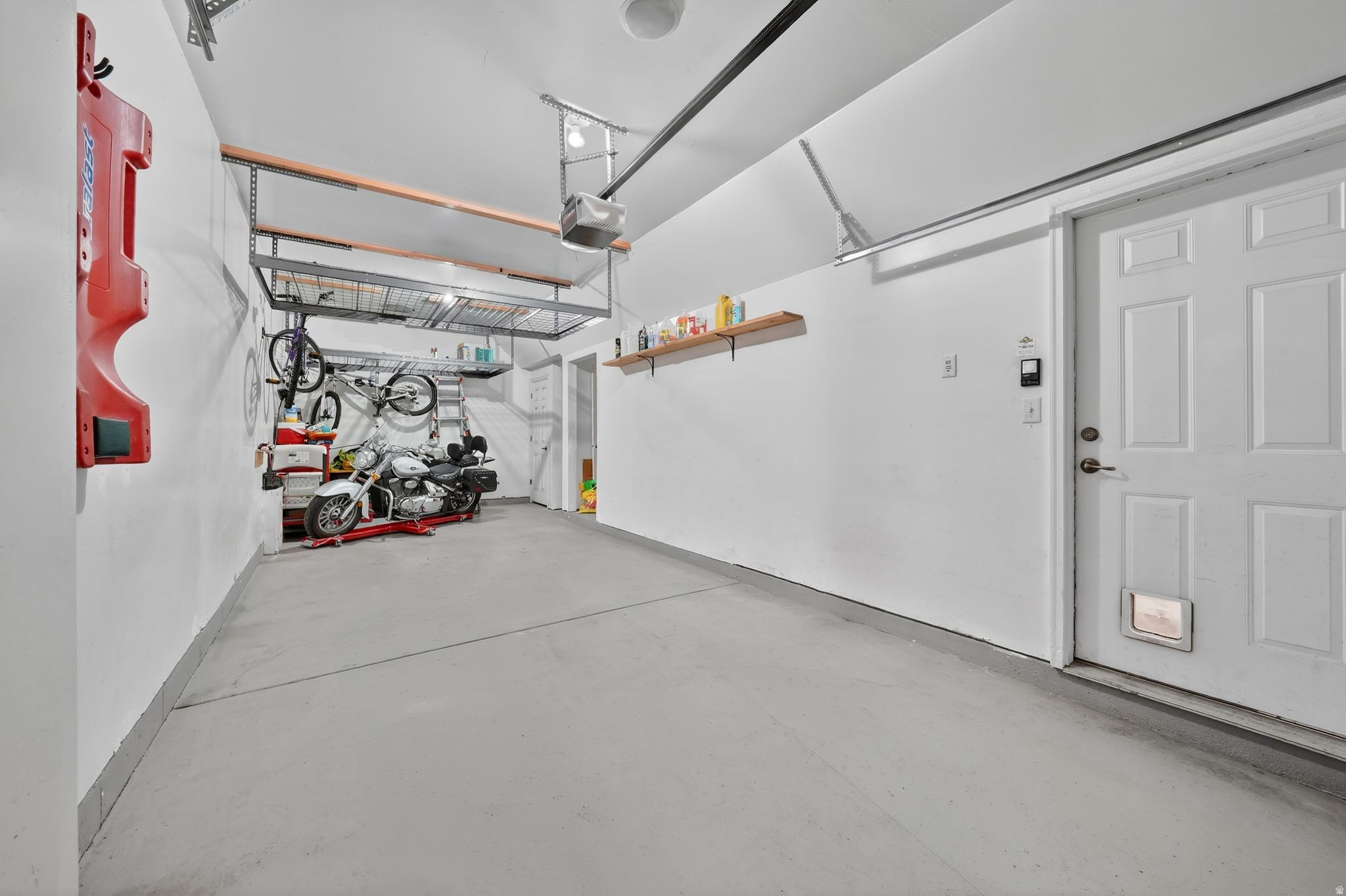 main property photo 20