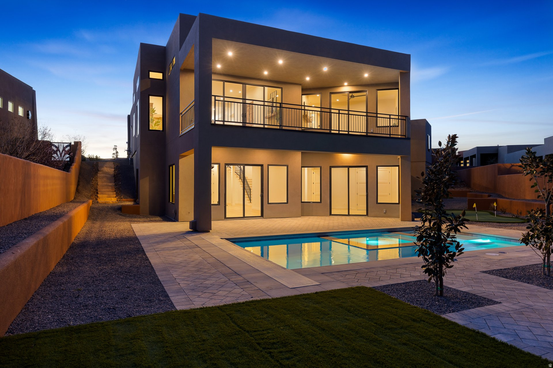 main property photo 38