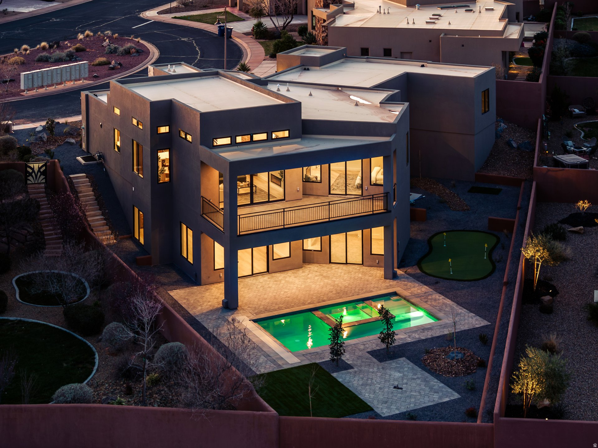 main property photo 39