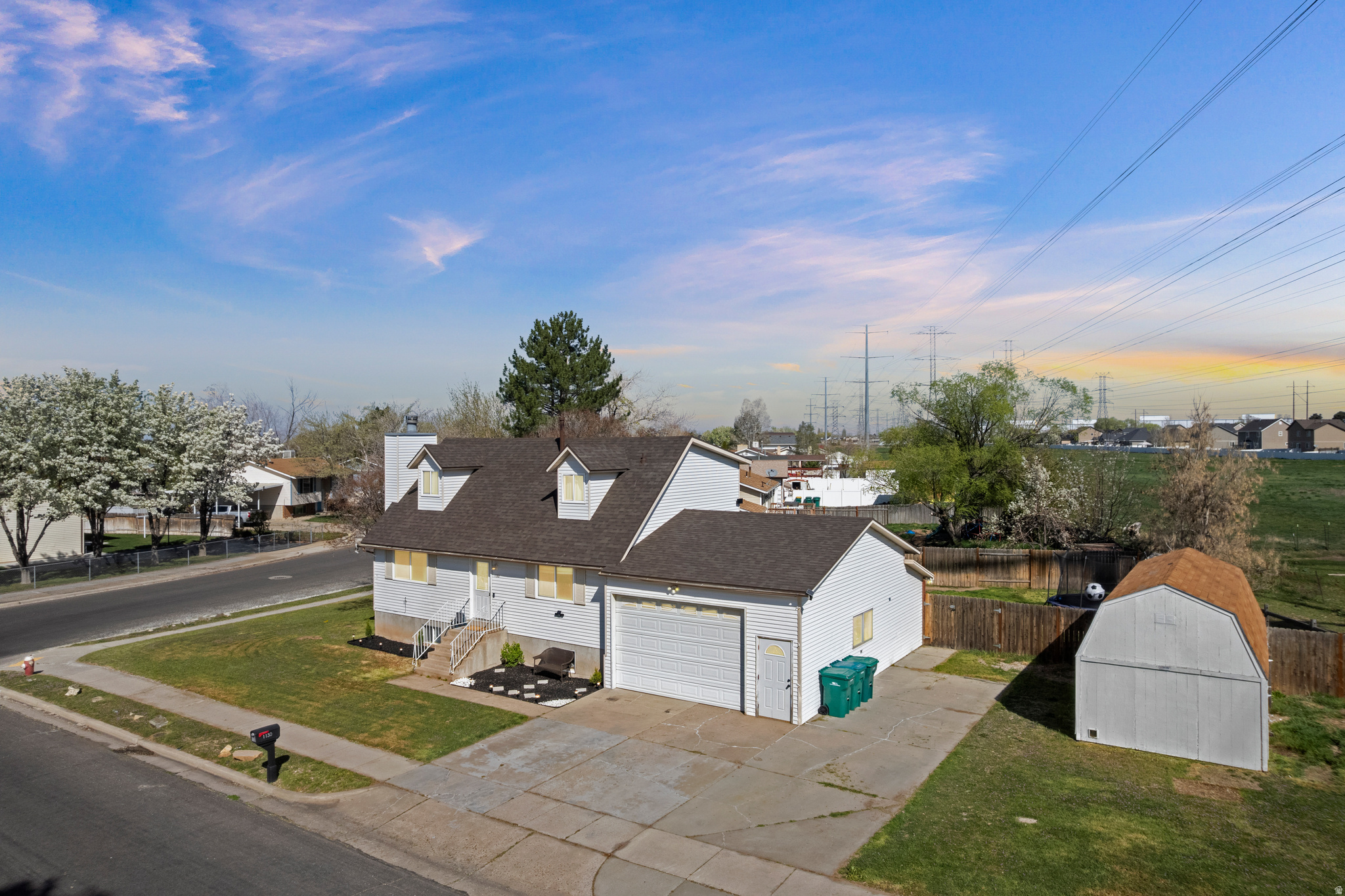main property photo 40