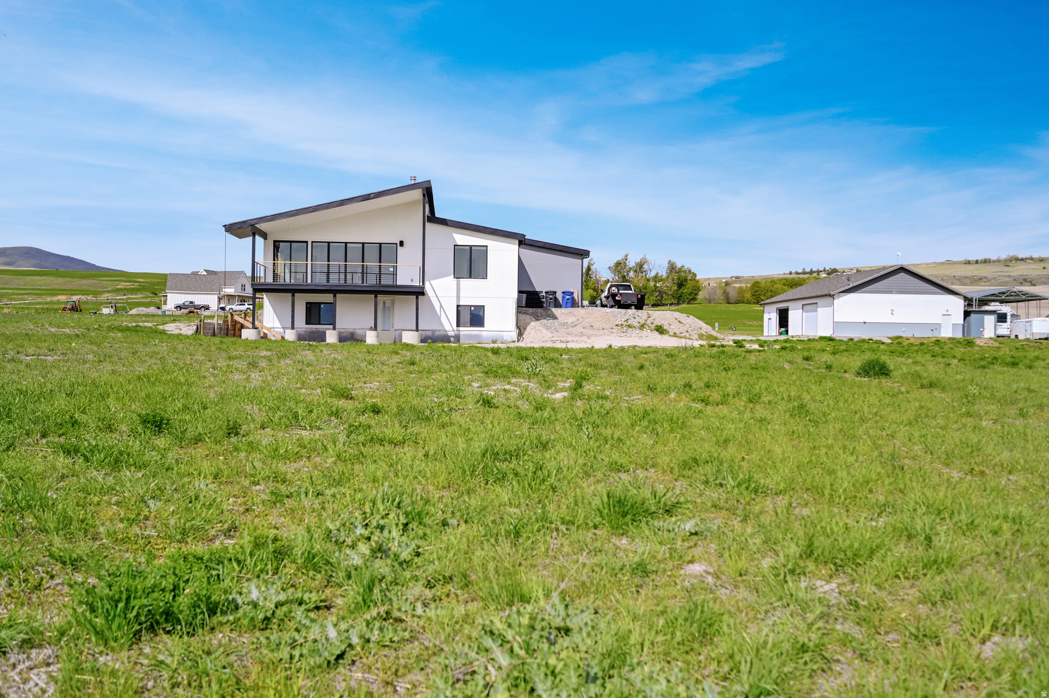 main property photo 65