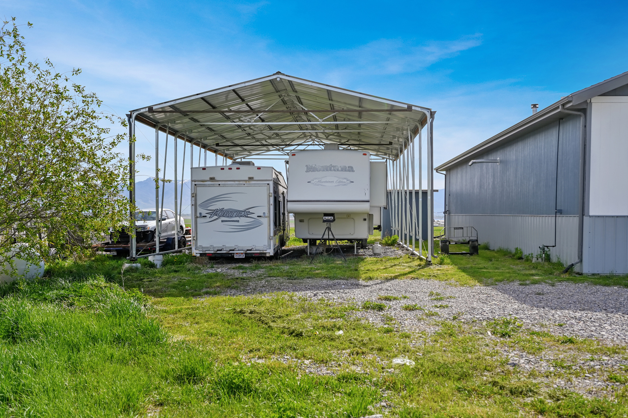 main property photo 68