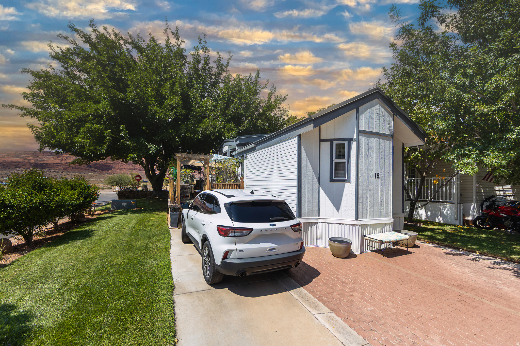 main property photo 1