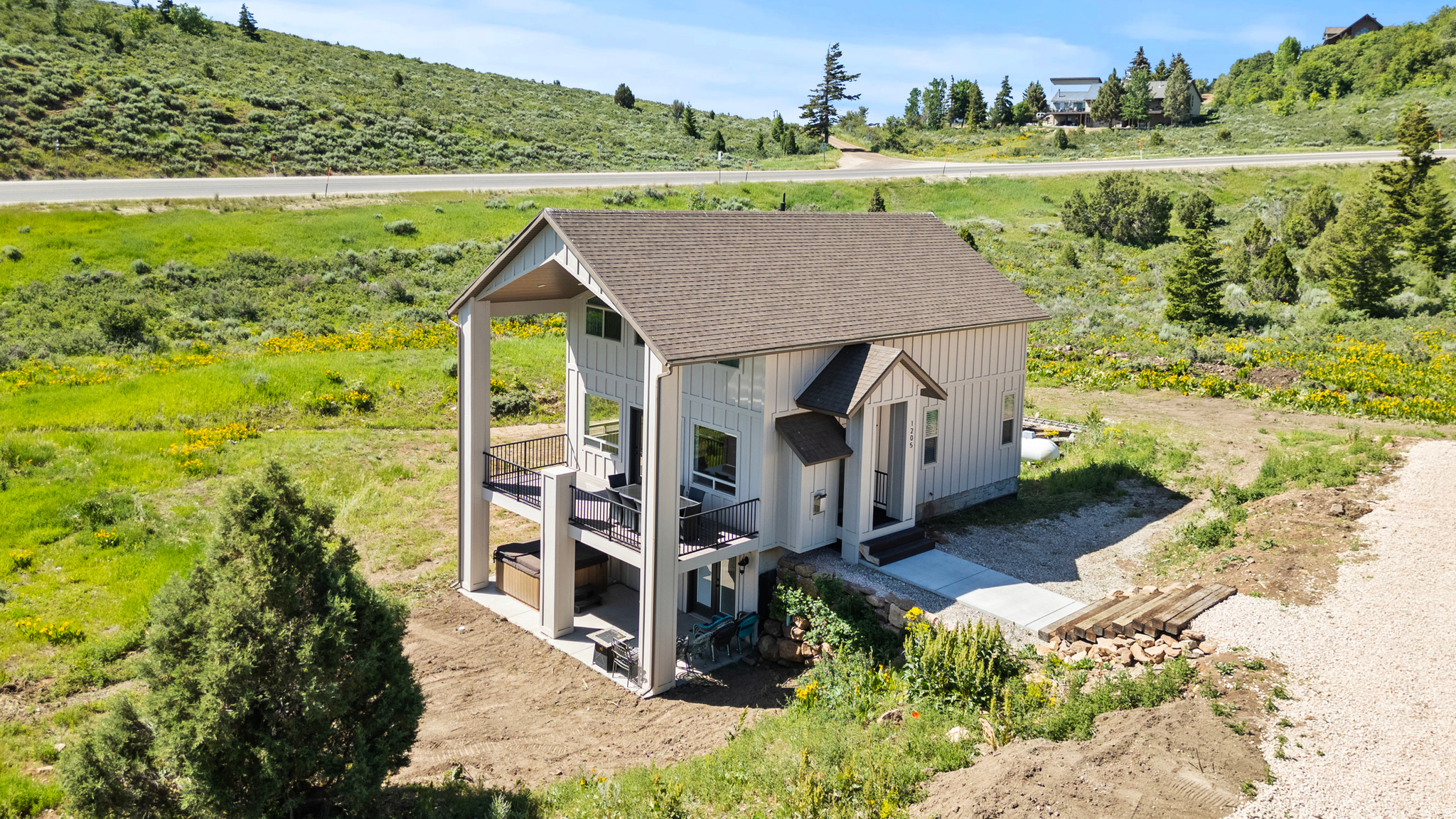 main property photo 32