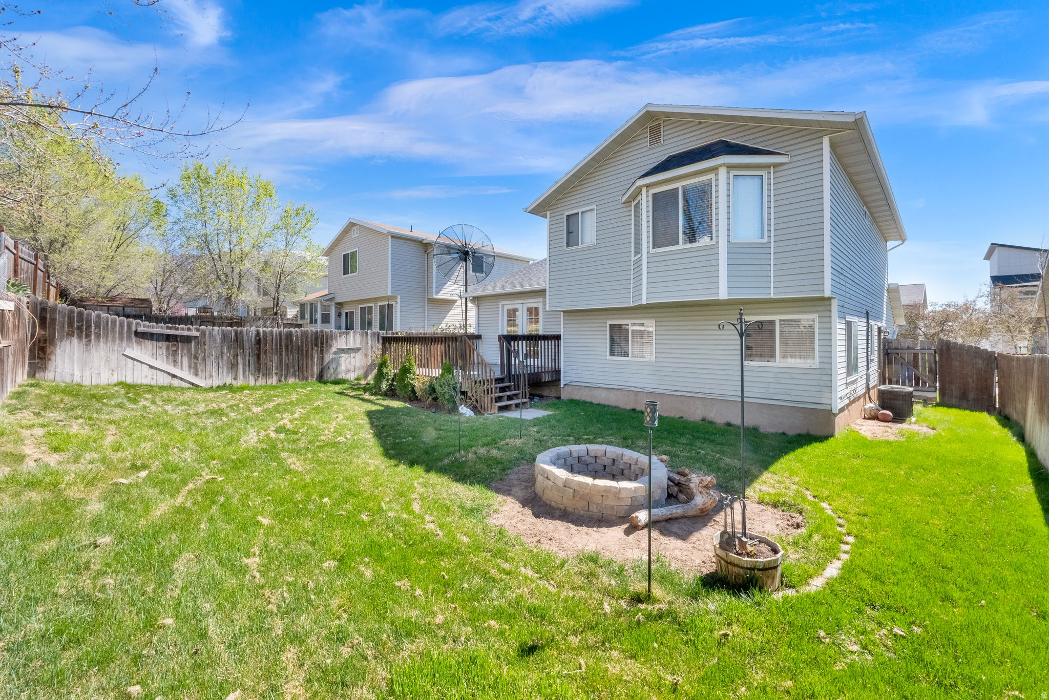 main property photo 19
