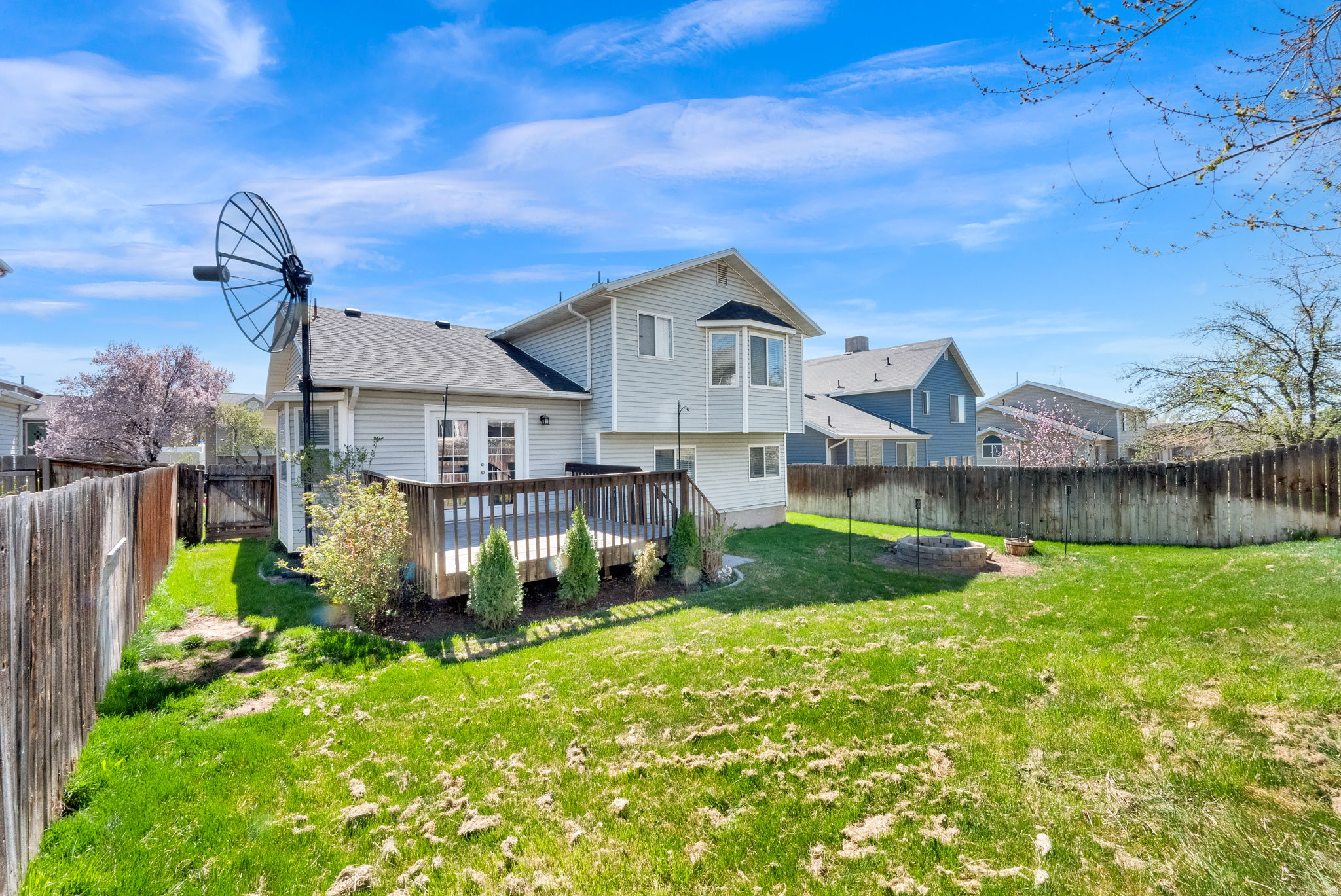 main property photo 22