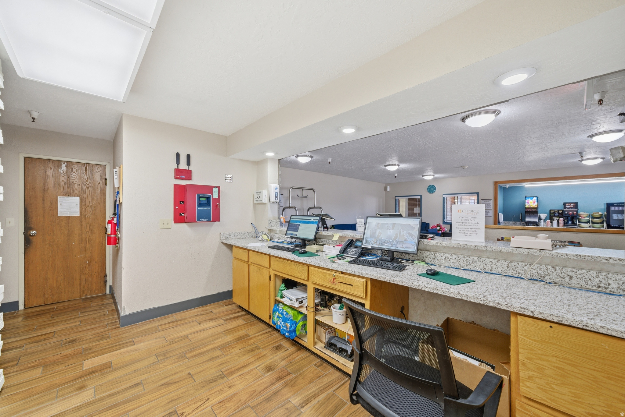main property photo 25