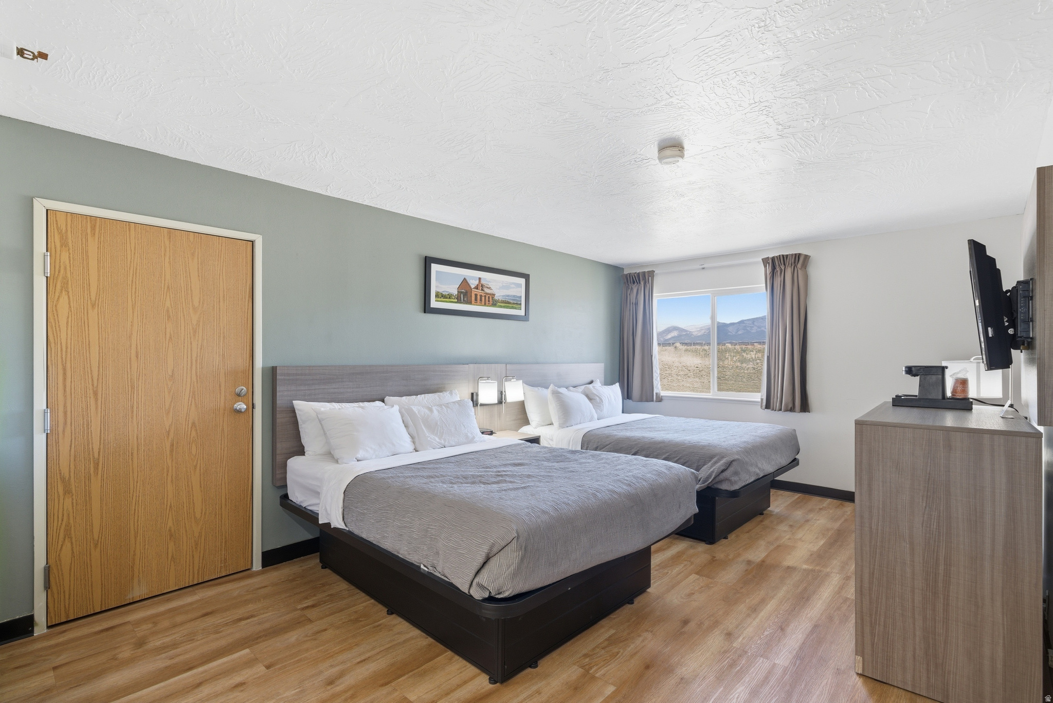 main property photo 38