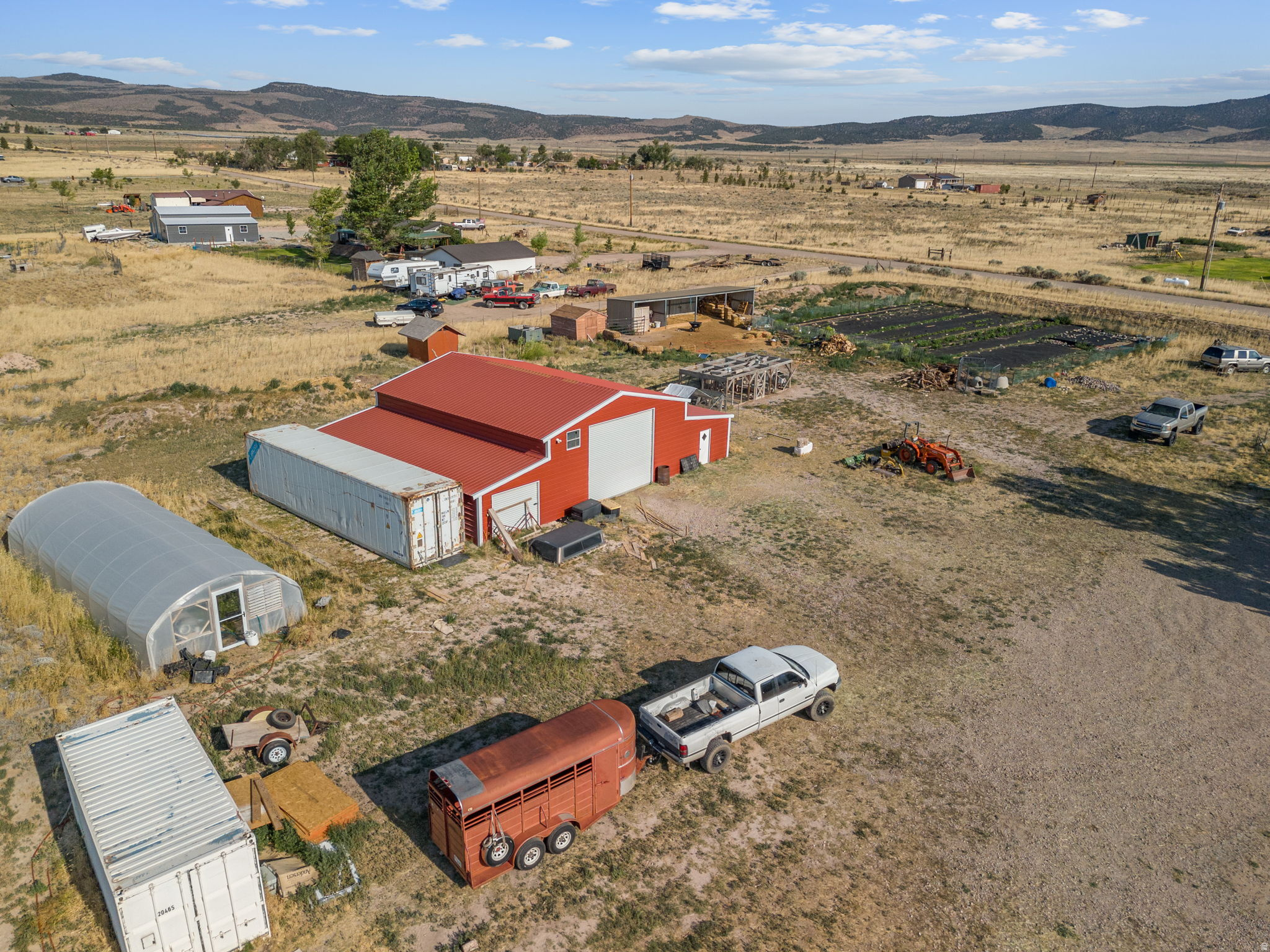 main property photo 11