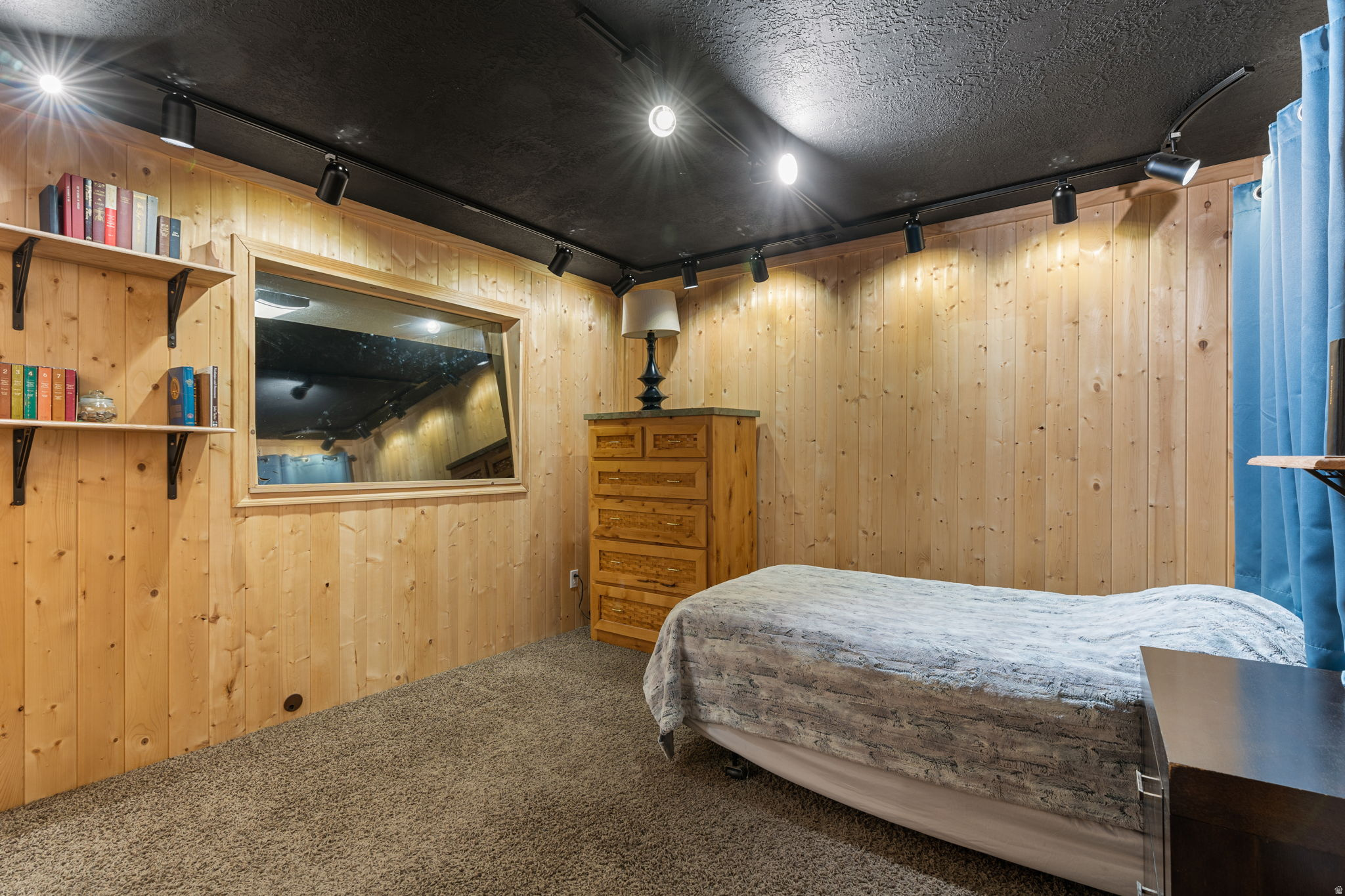 main property photo 70