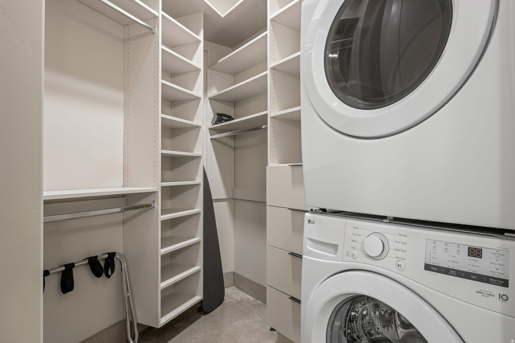 main property photo 50