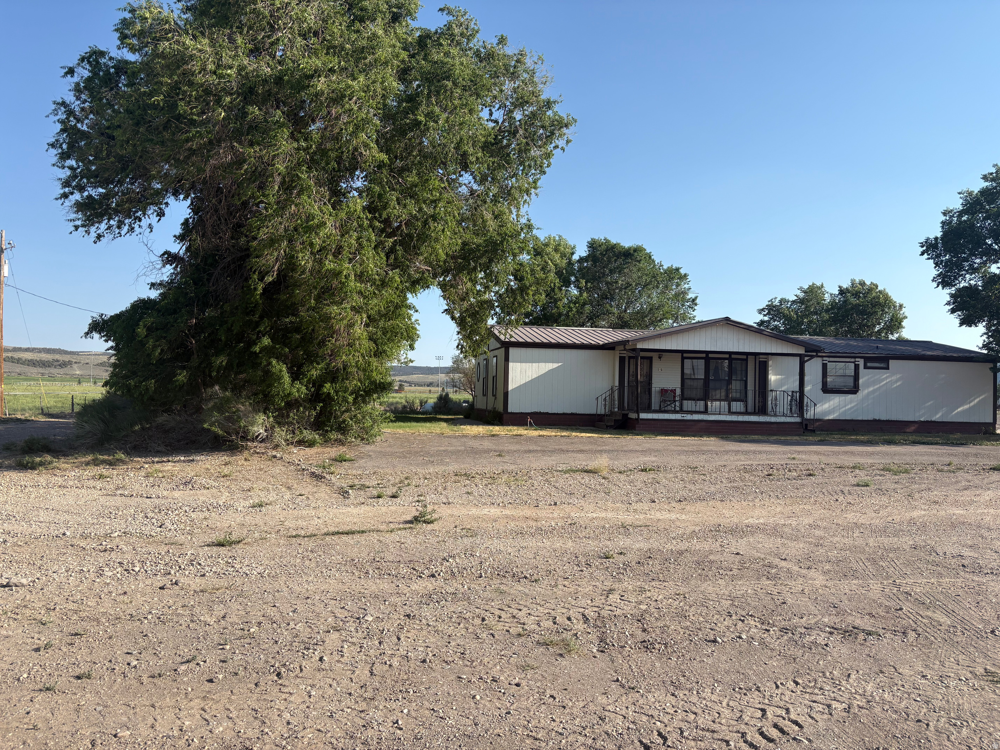 main property photo 41