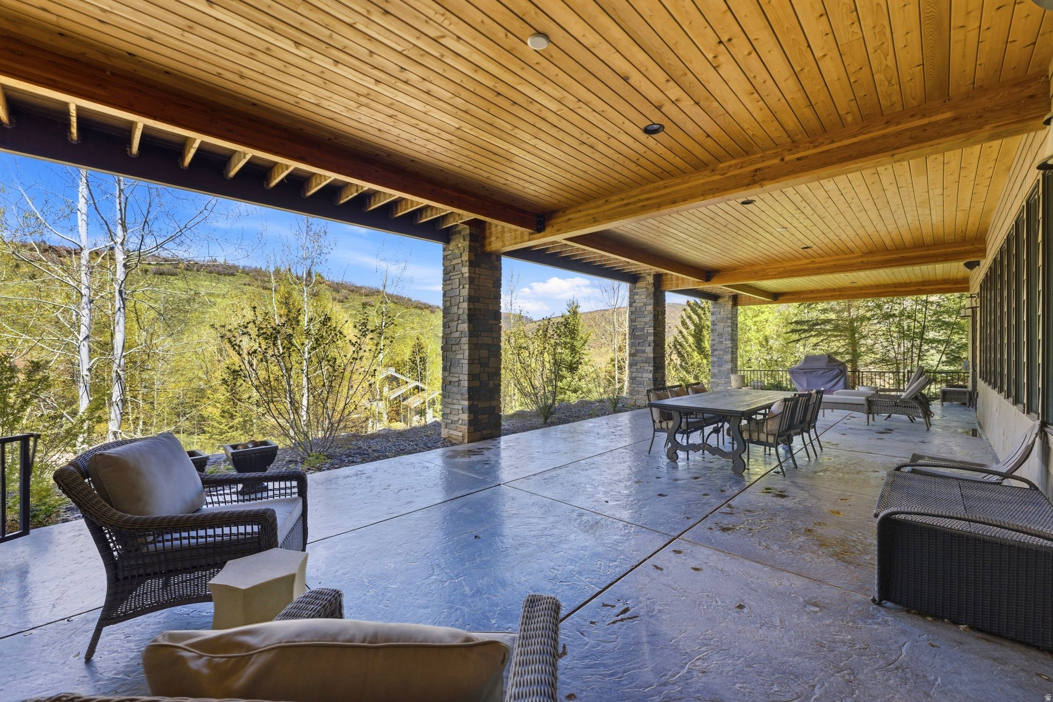 main property photo 65