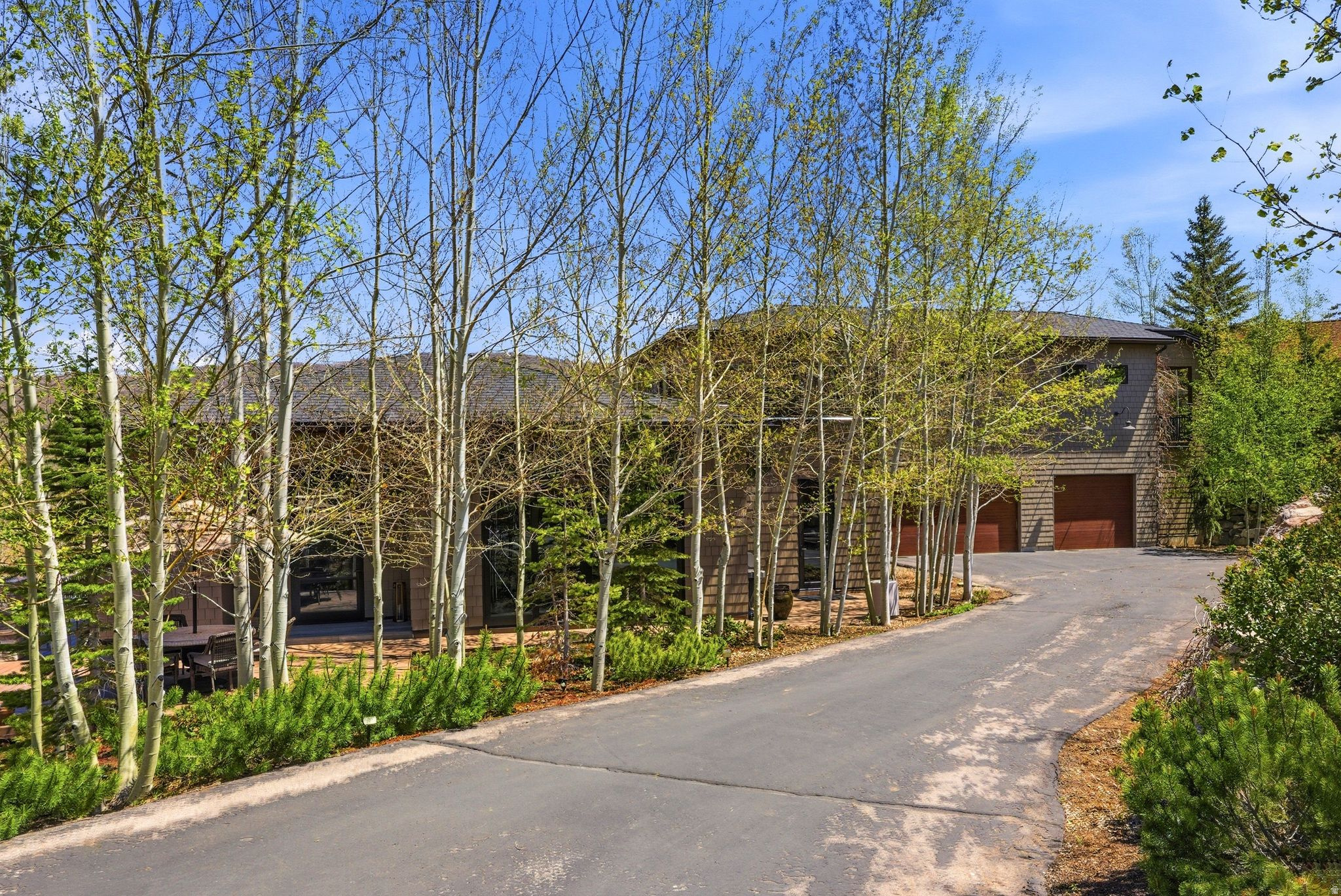 main property photo 75