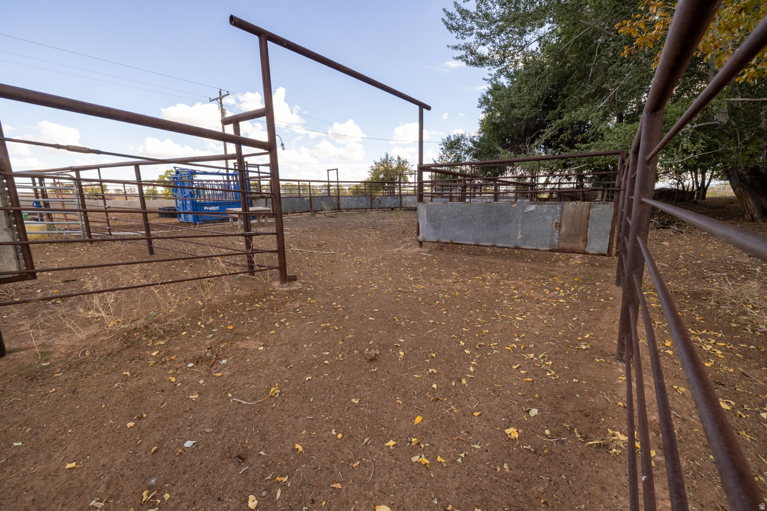 main property photo 51
