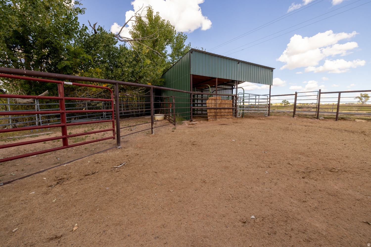main property photo 54