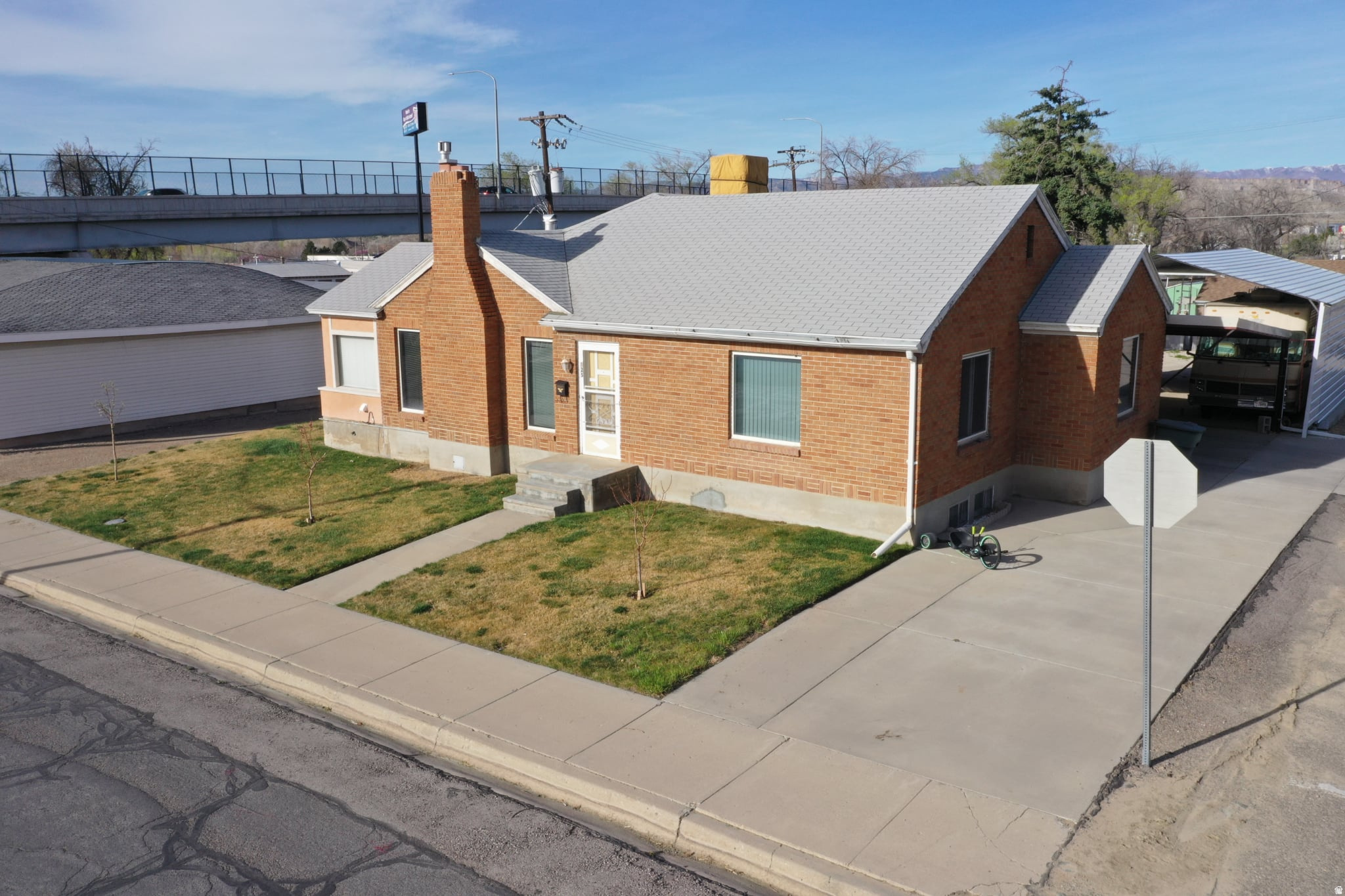 main property photo 1