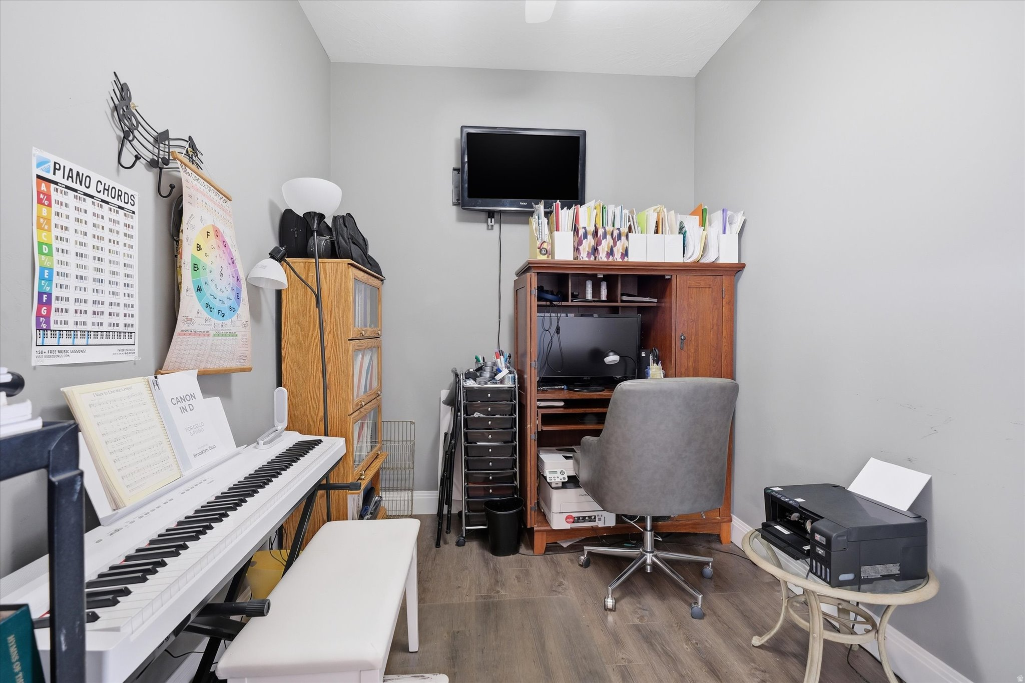 main property photo 29