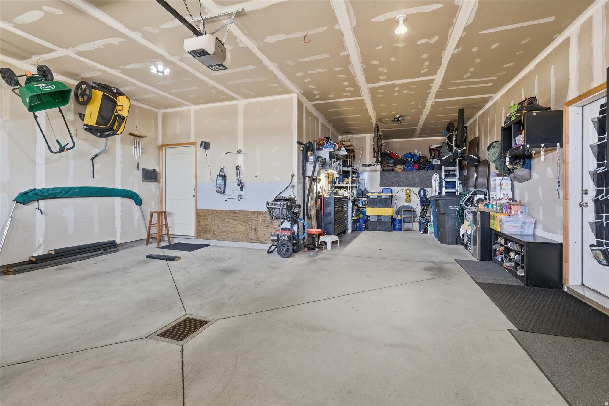 main property photo 60