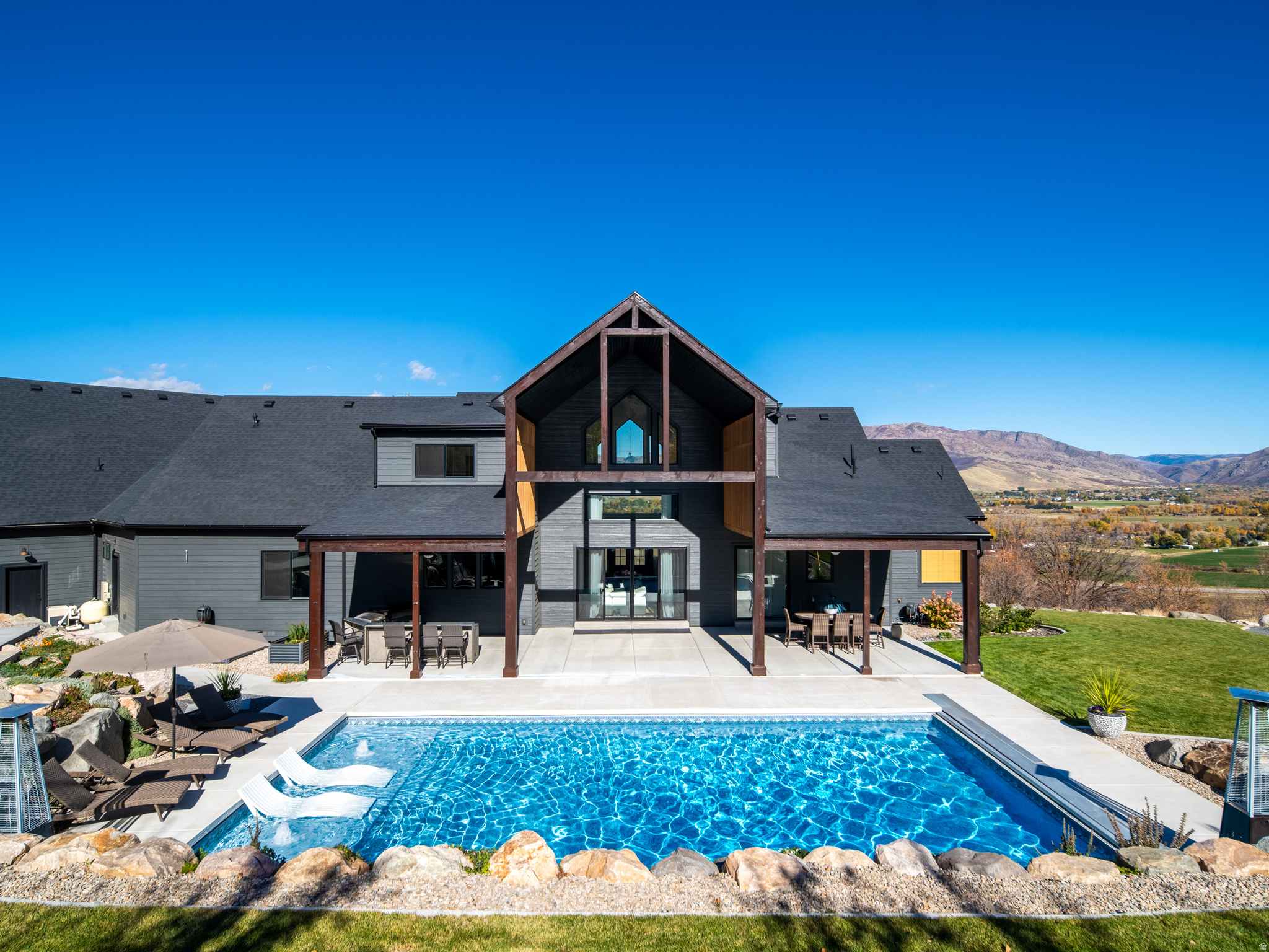 main property photo 58