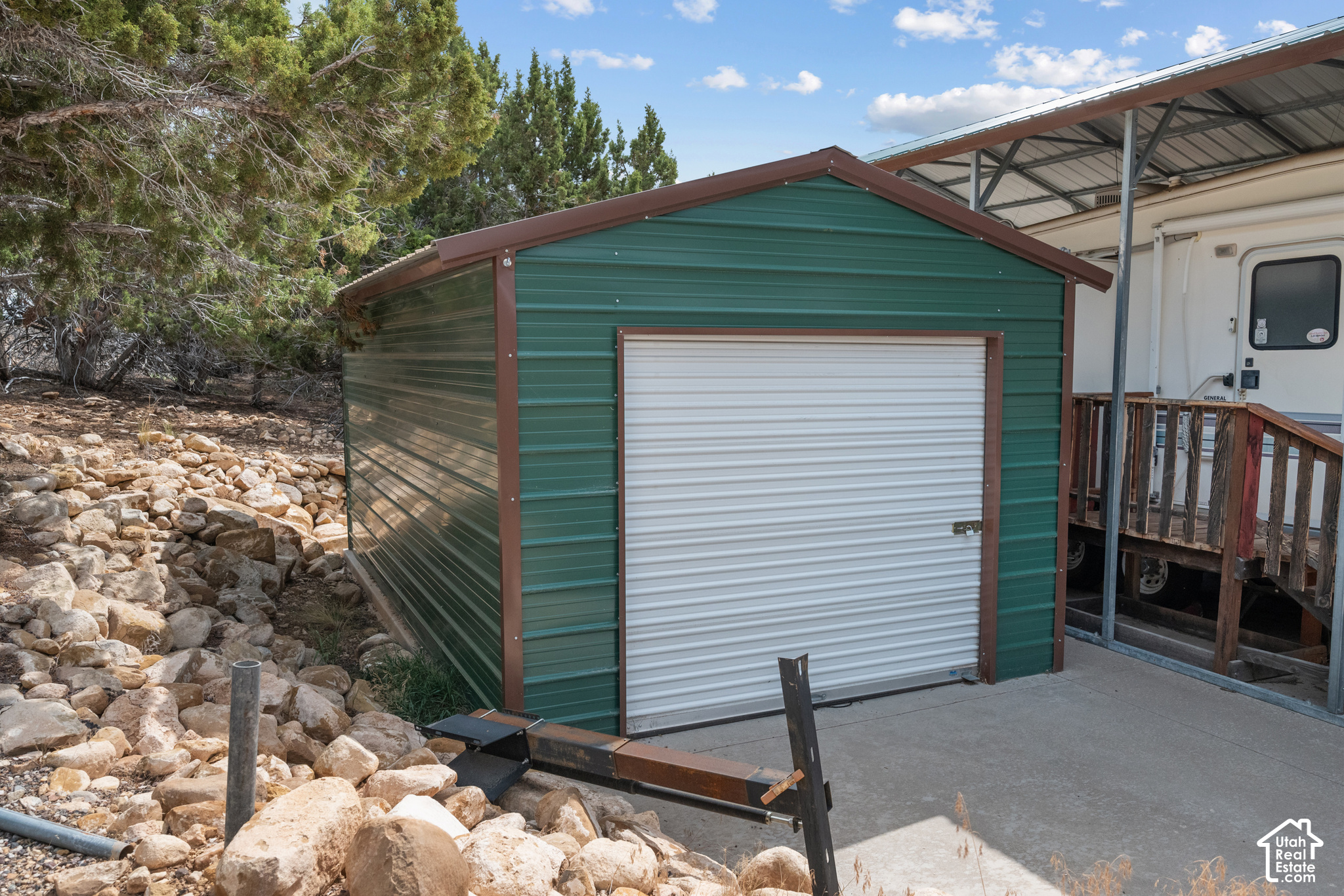main property photo 46