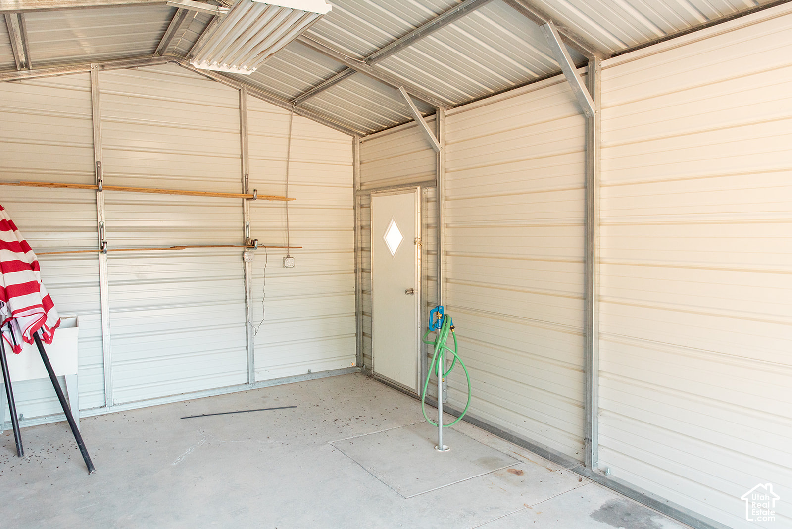 main property photo 48