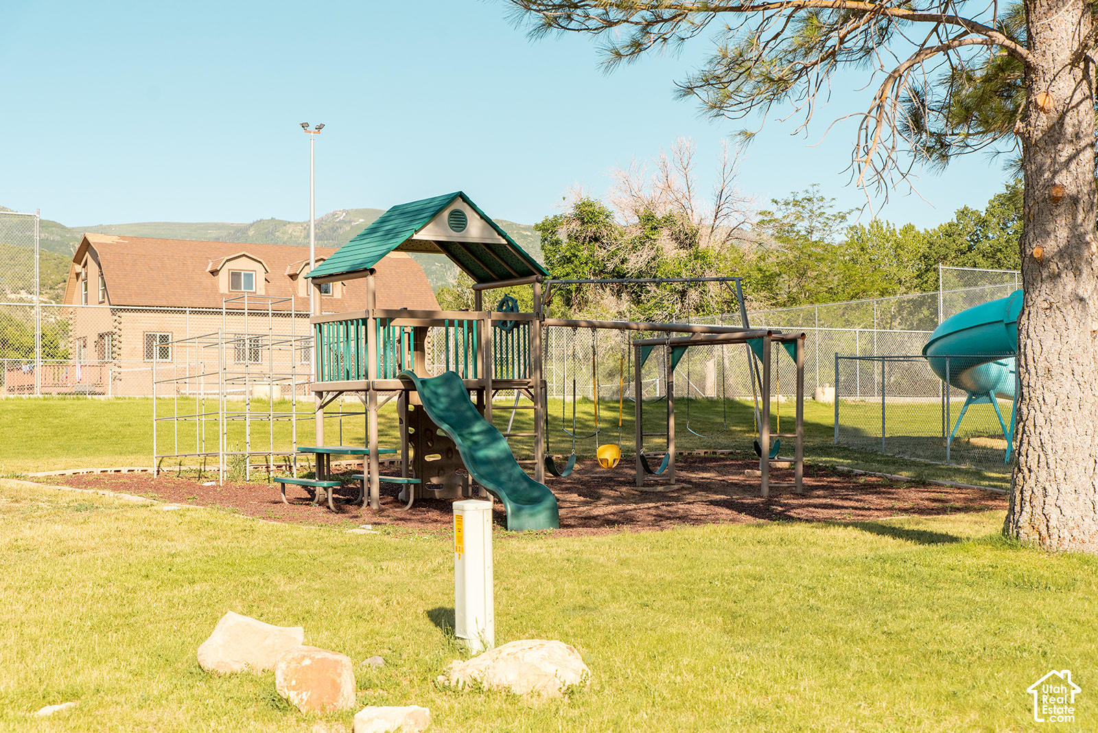 main property photo 49