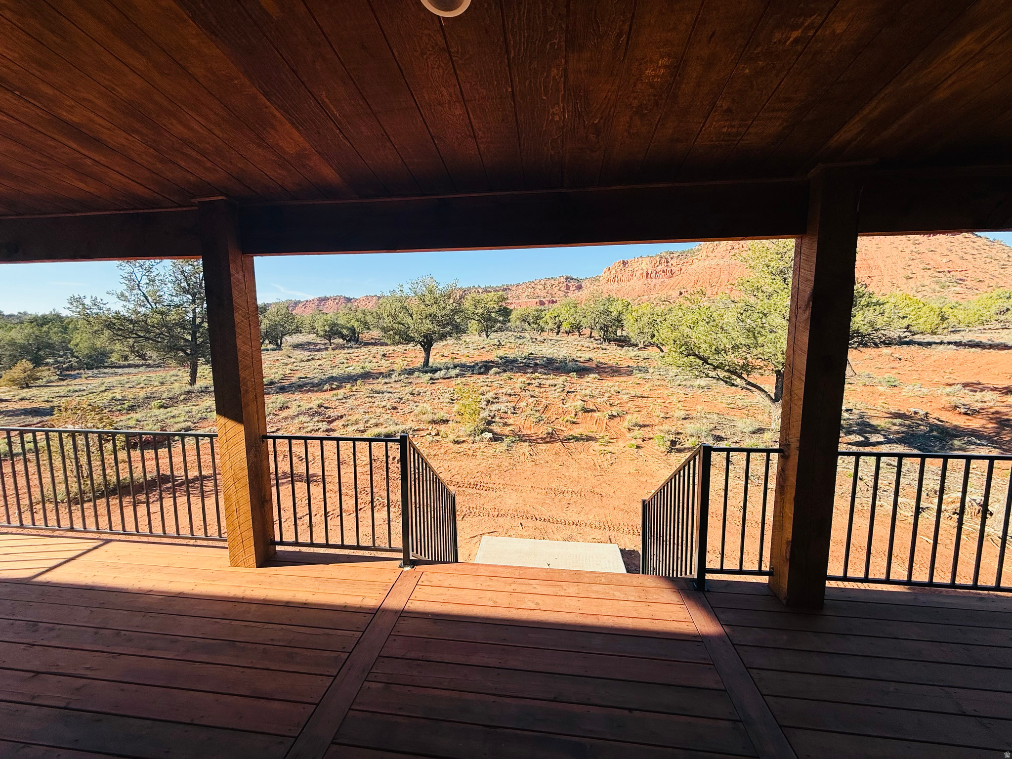 main property photo 27