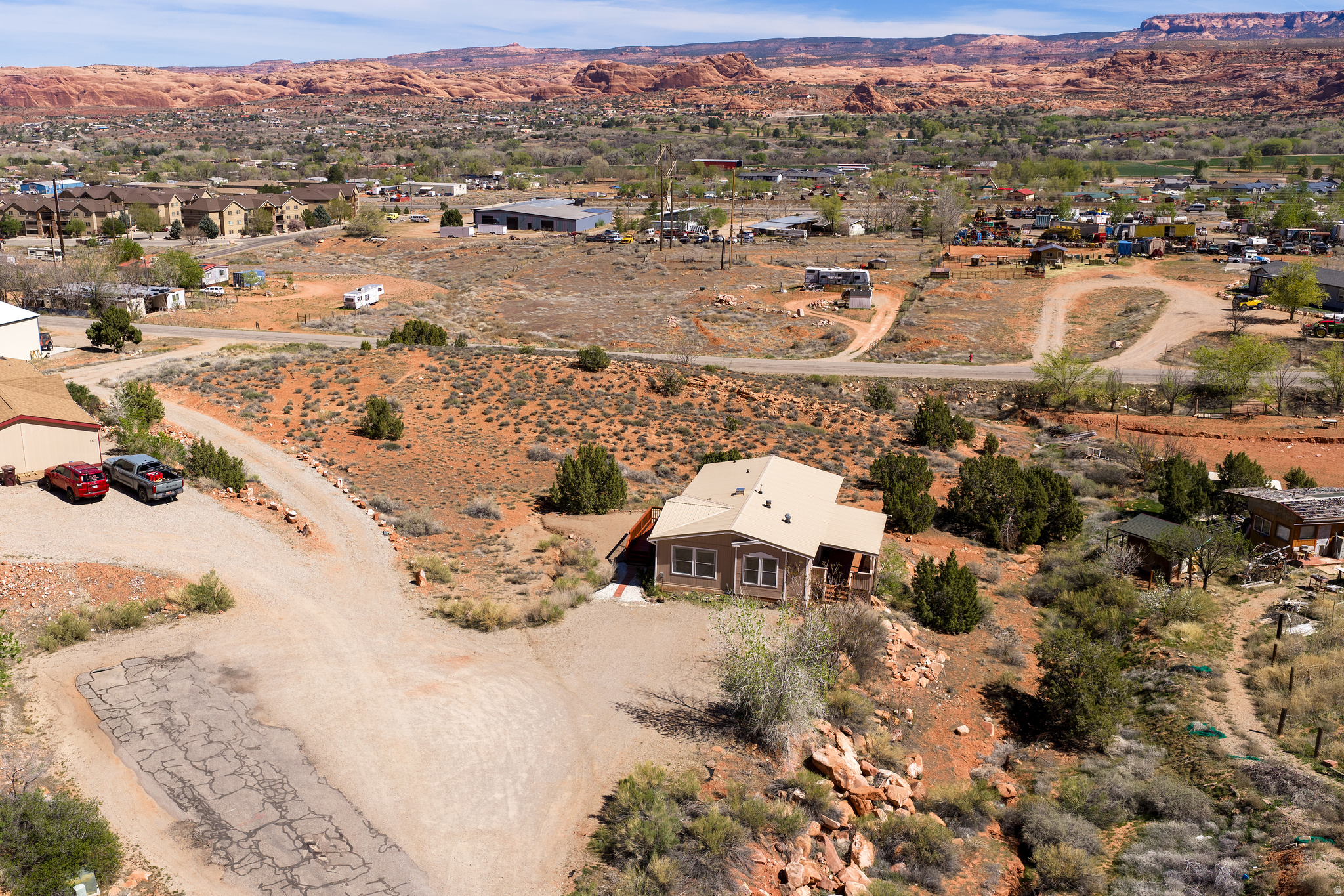 main property photo 23