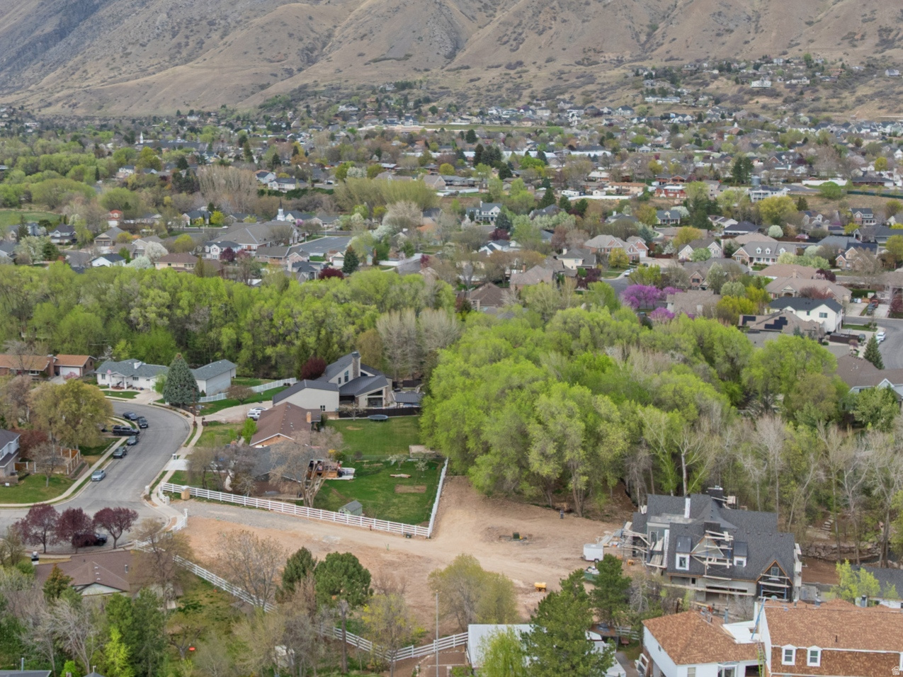 main property photo 17