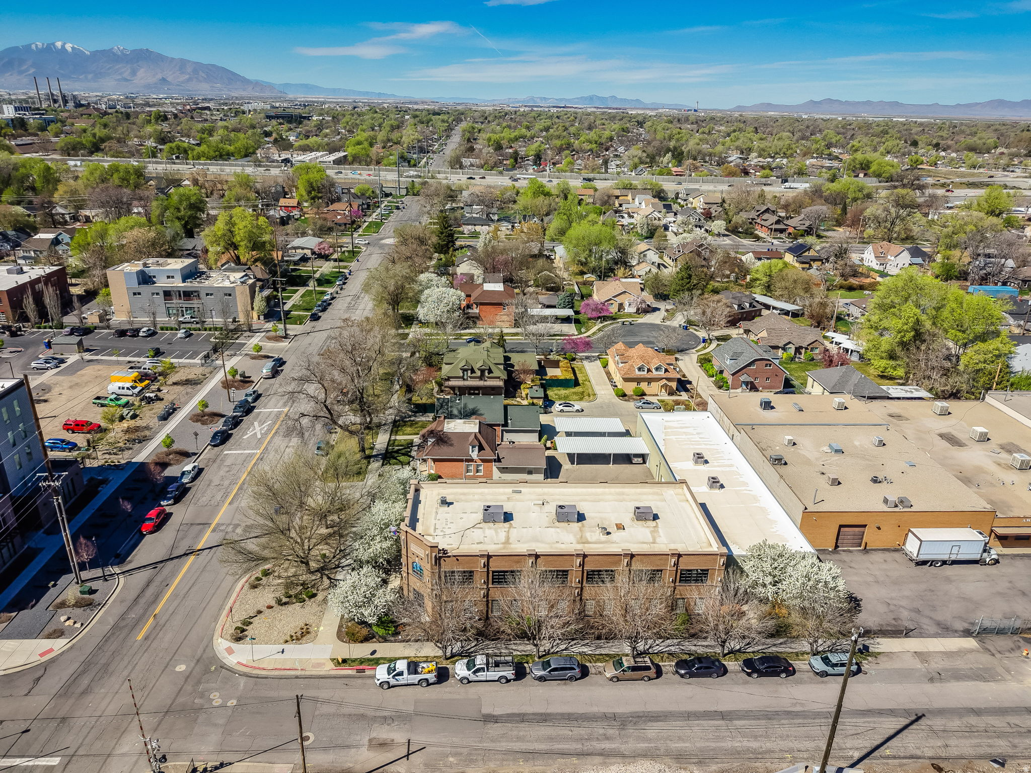 main property photo 16