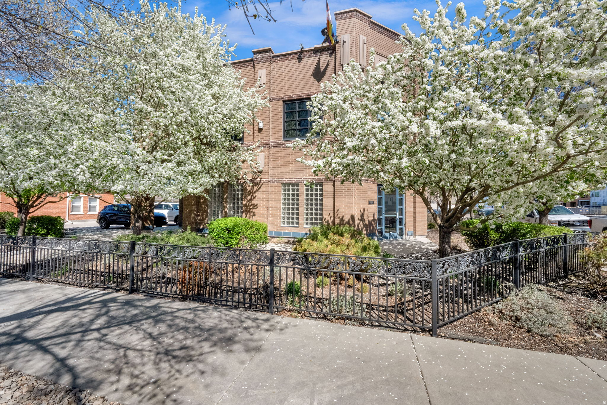 main property photo 23