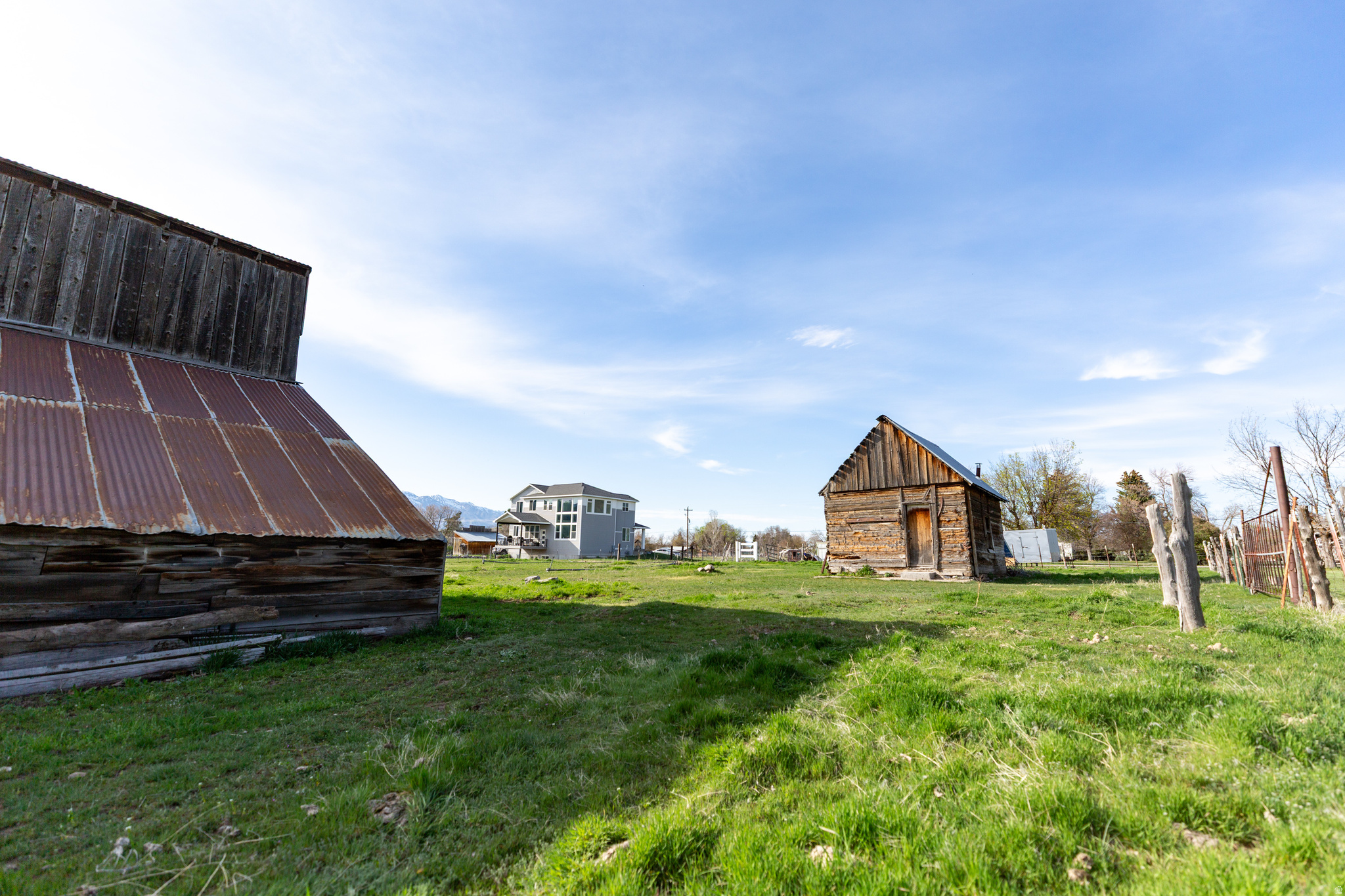 main property photo 34