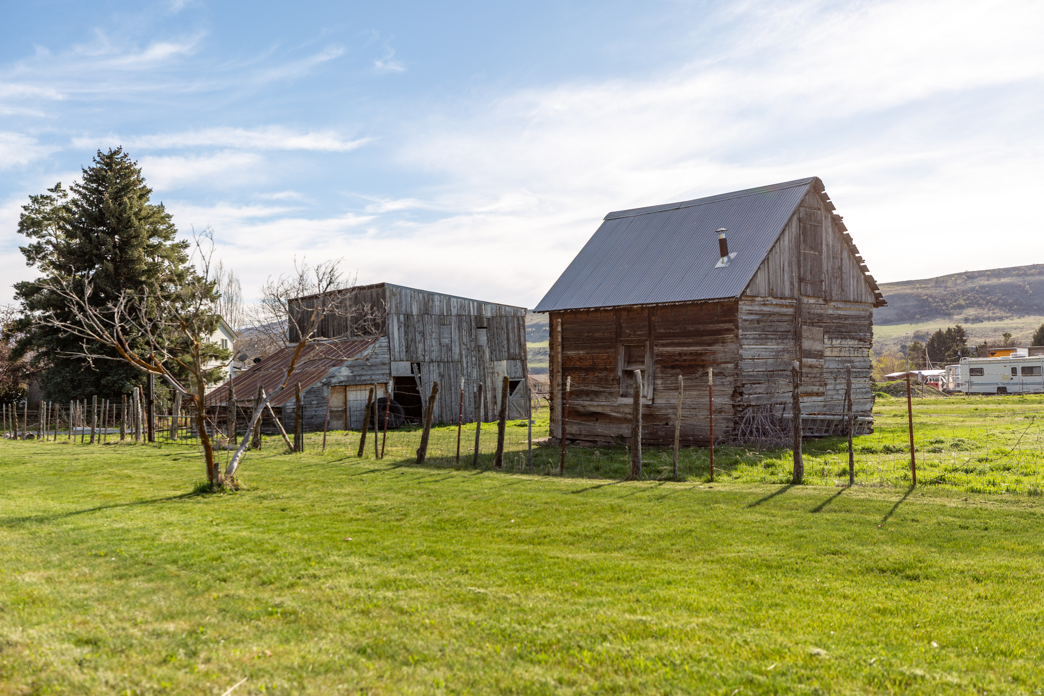 main property photo 38