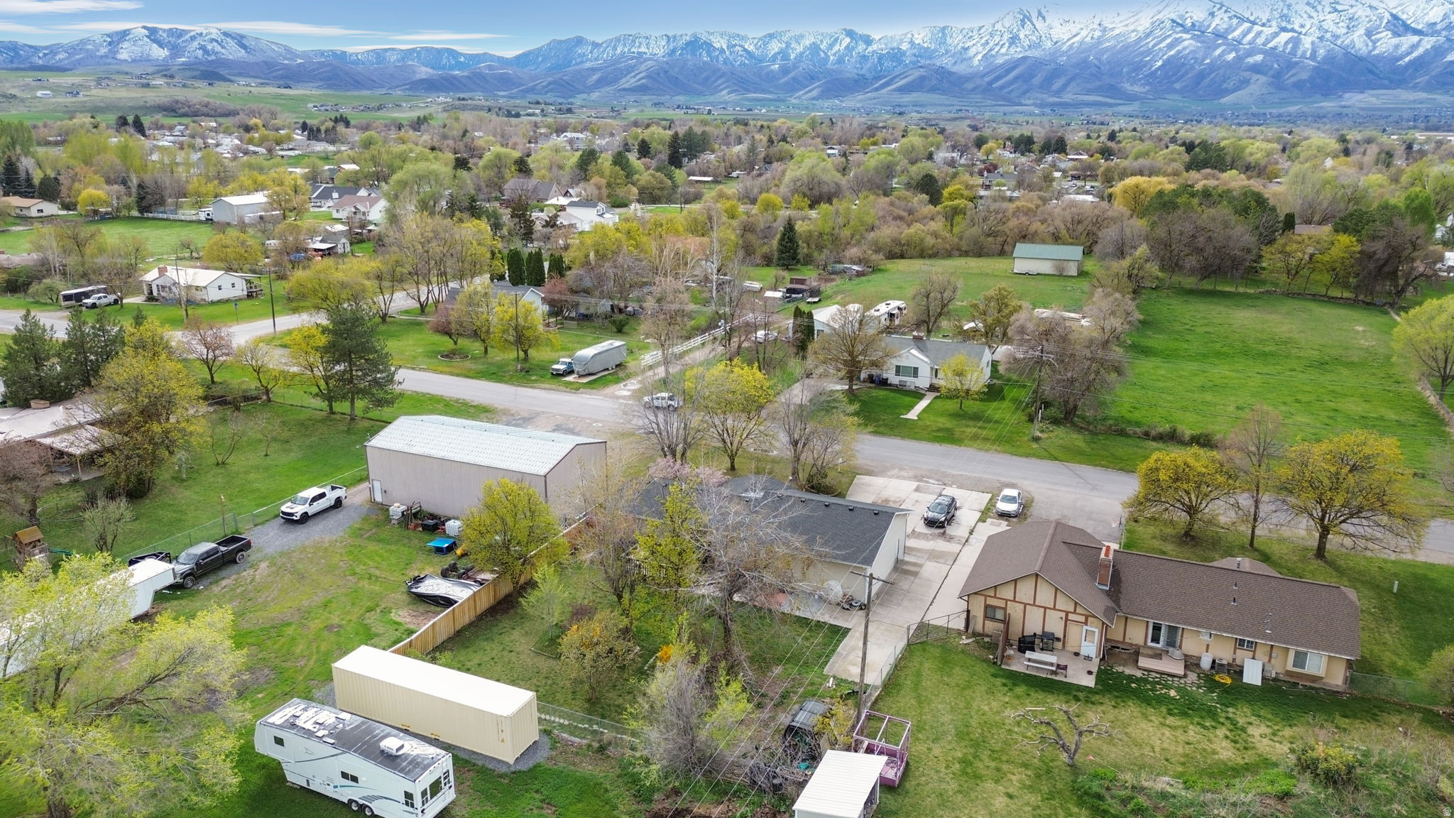 main property photo 35