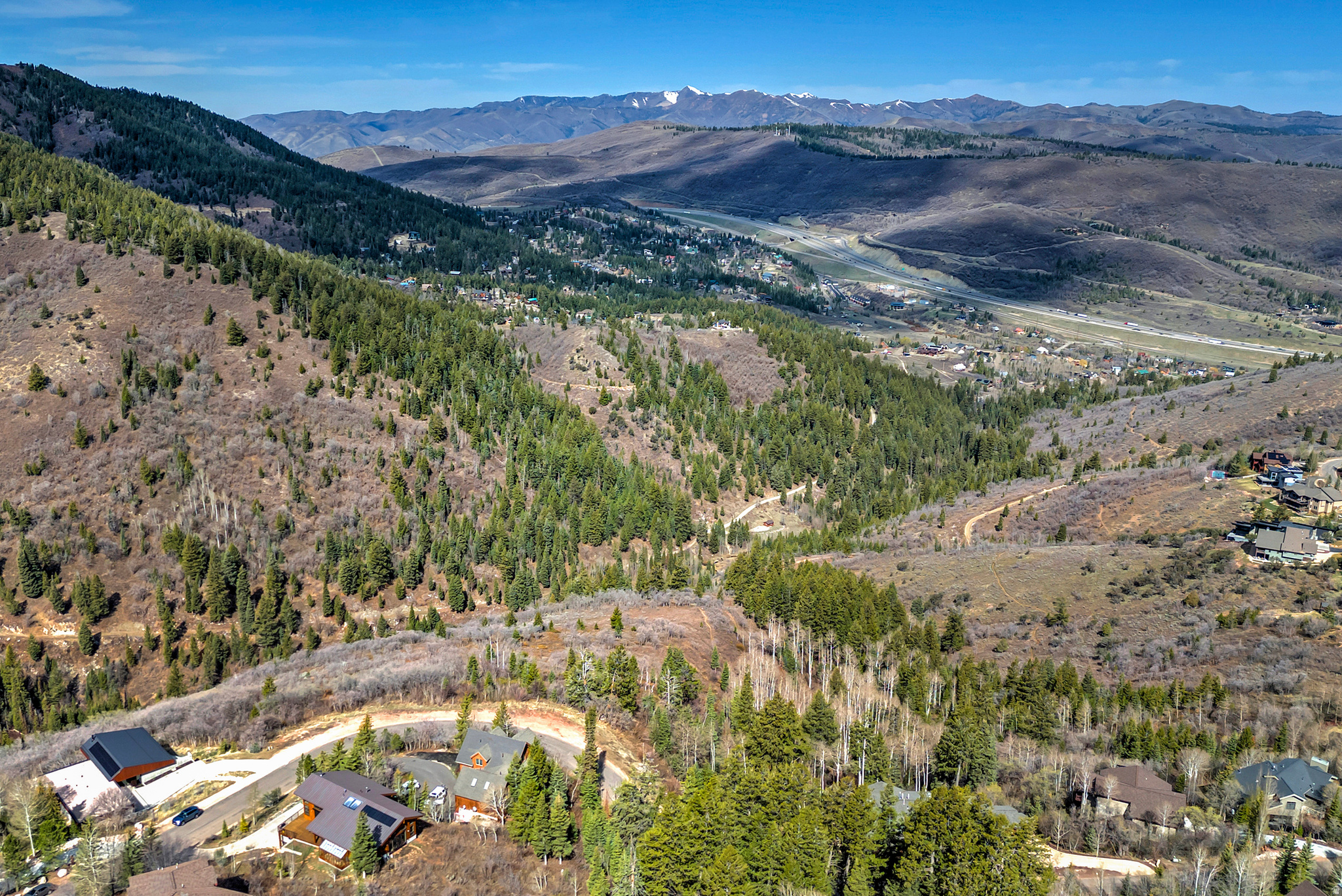 main property photo 7