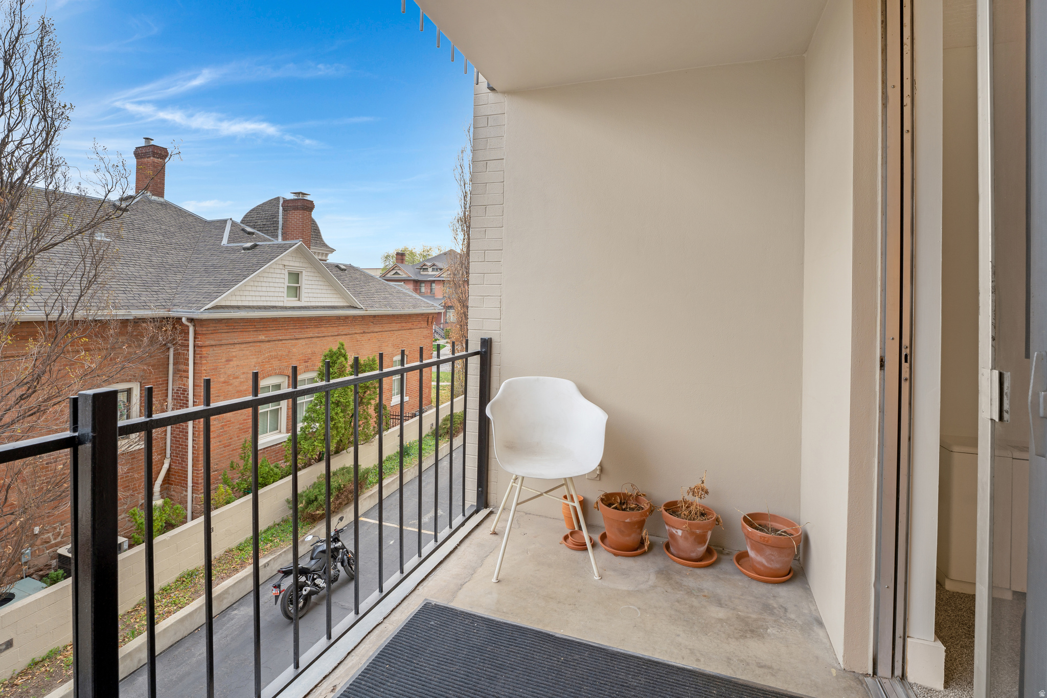 main property photo 13