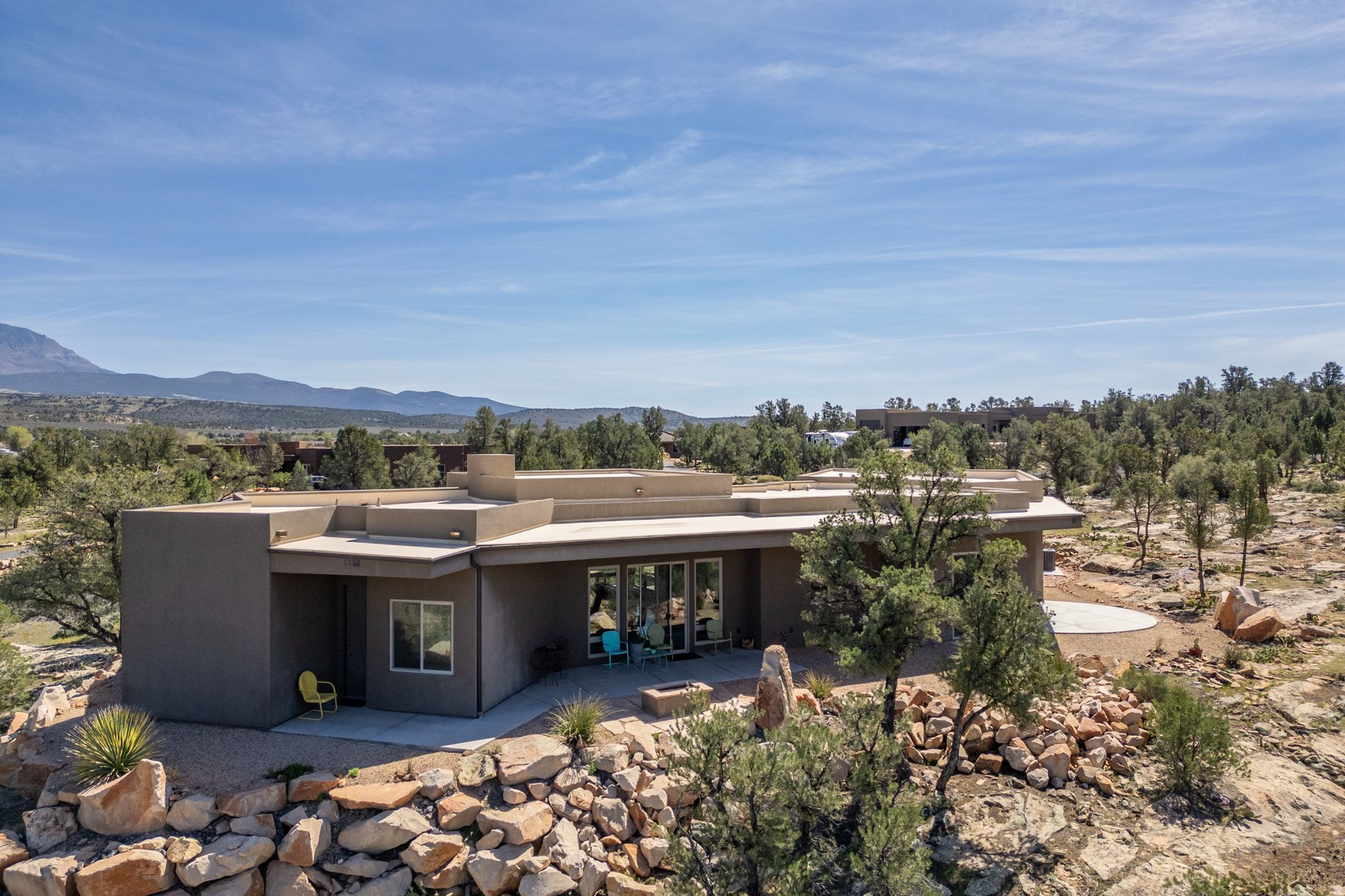 main property photo 30