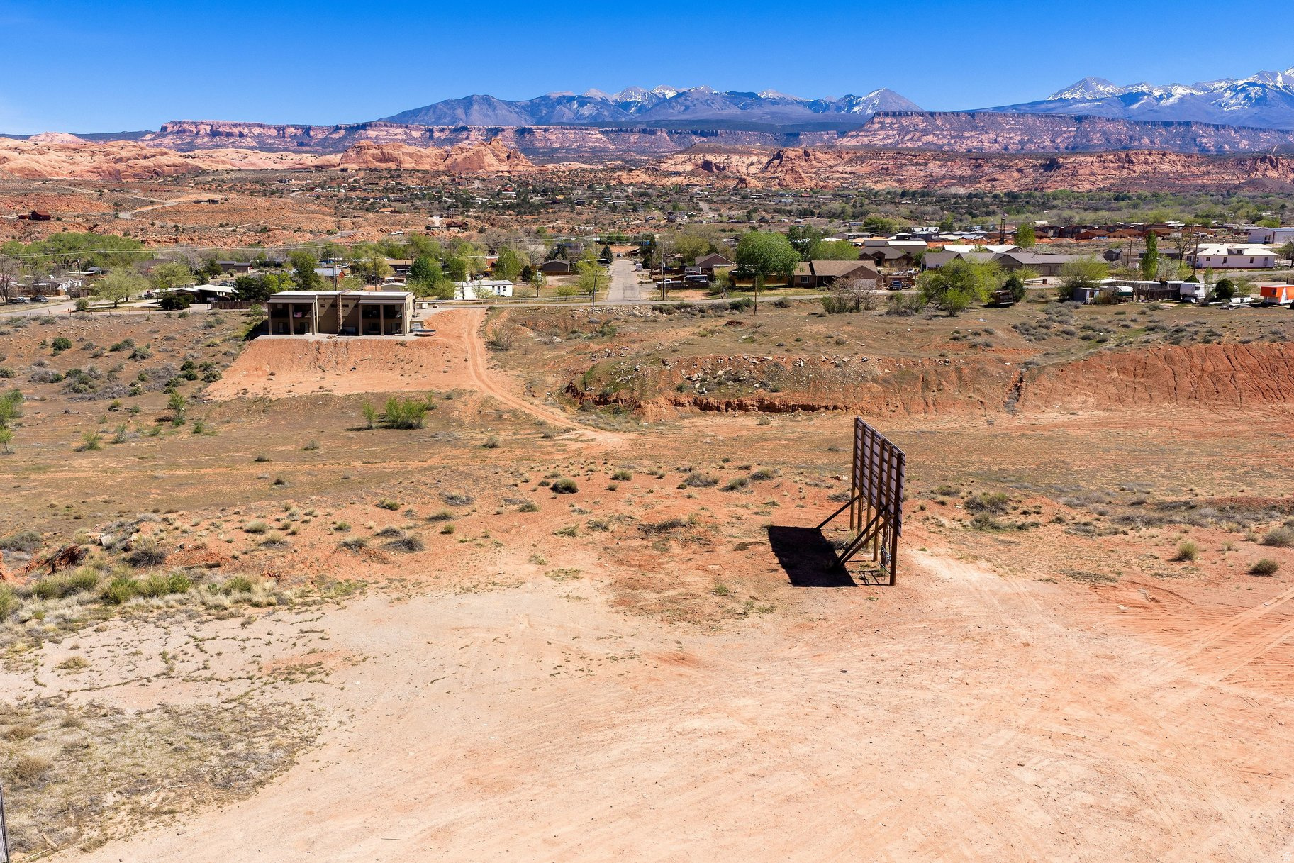 main property photo 10