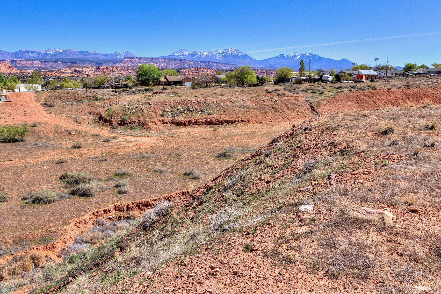 main property photo 13