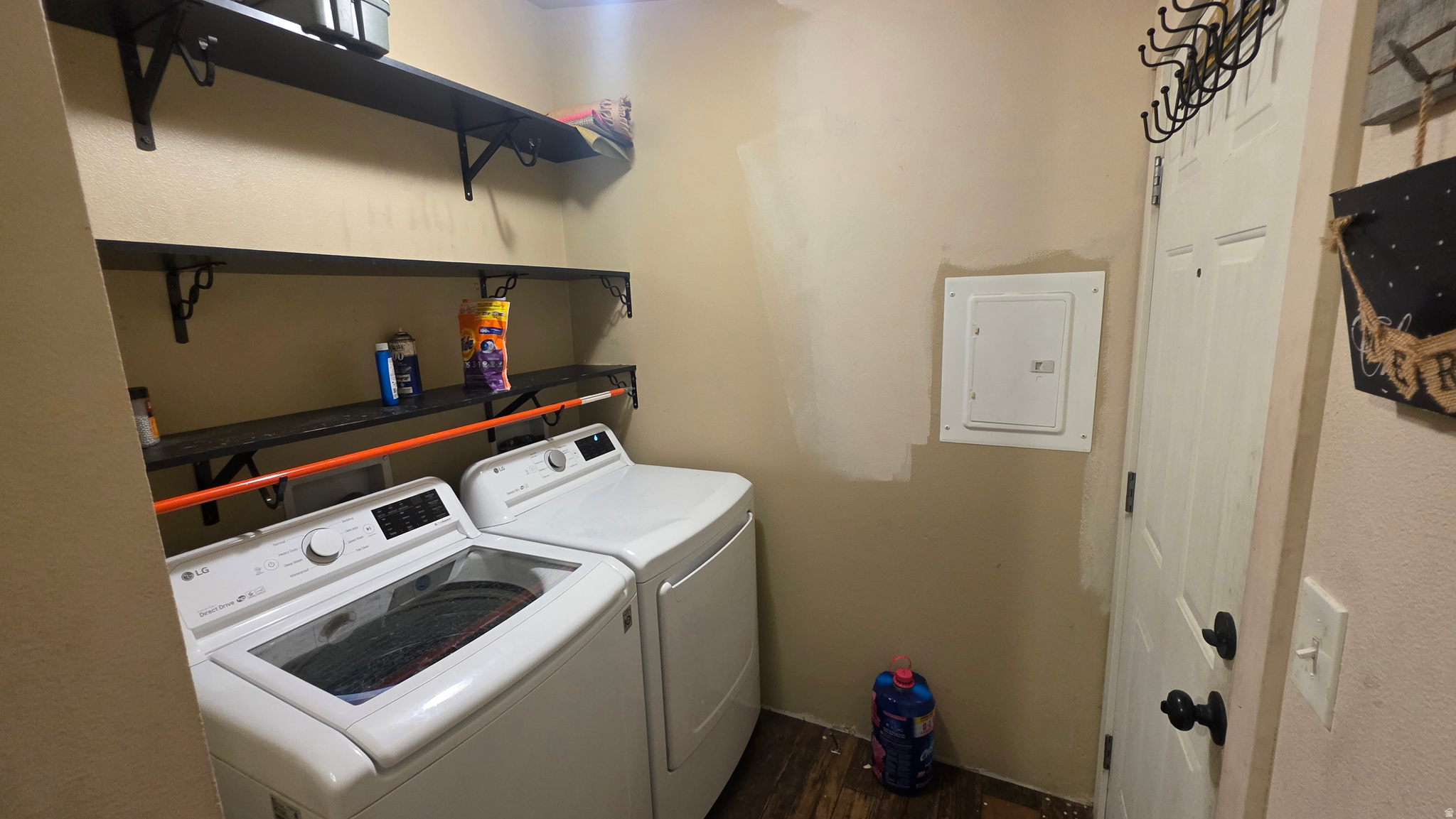 main property photo 17