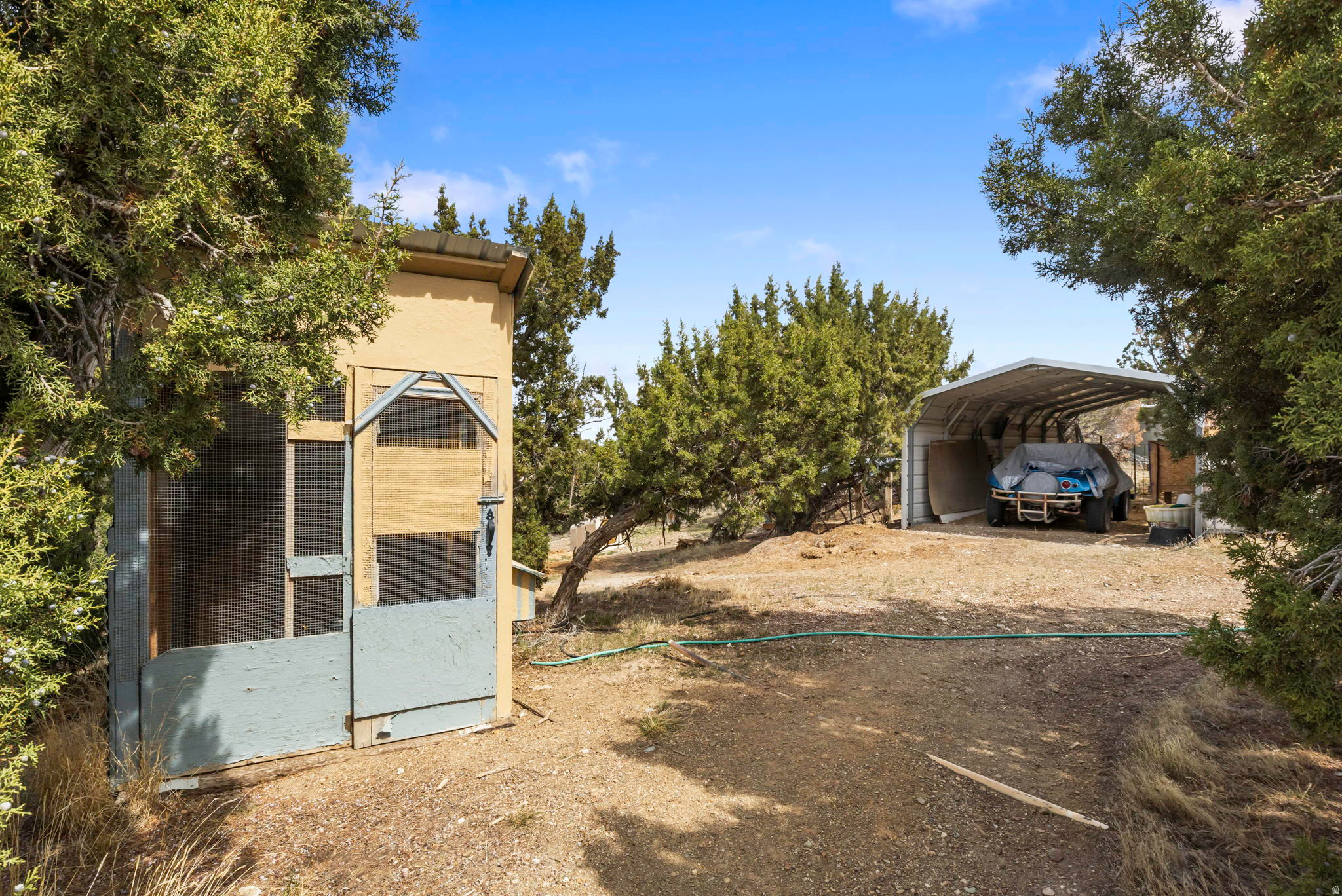 main property photo 43
