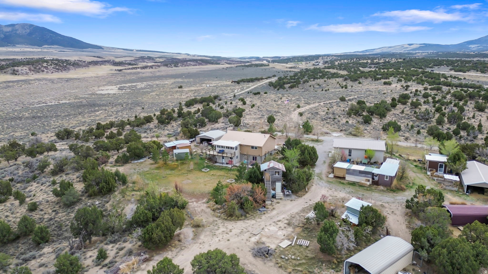 main property photo 6