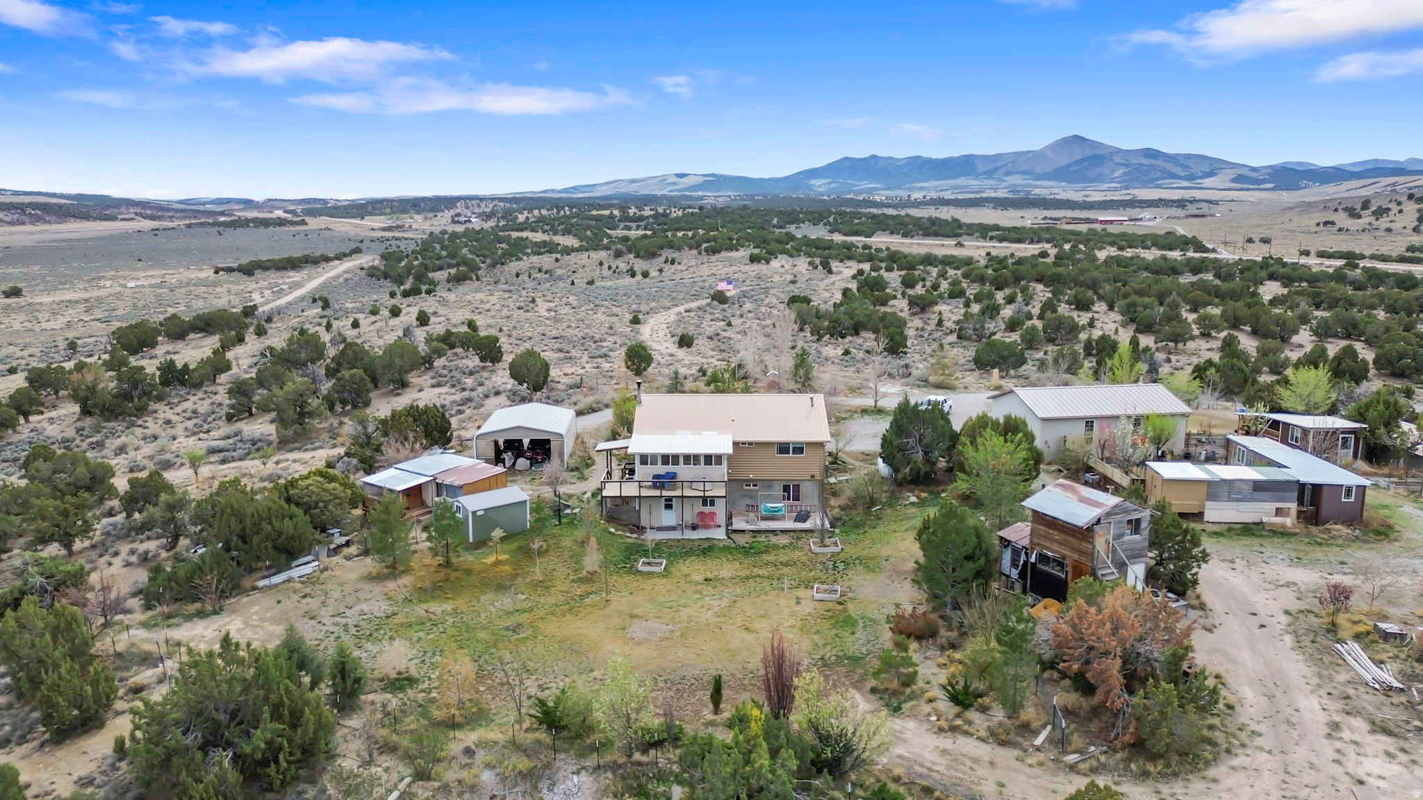 main property photo 7